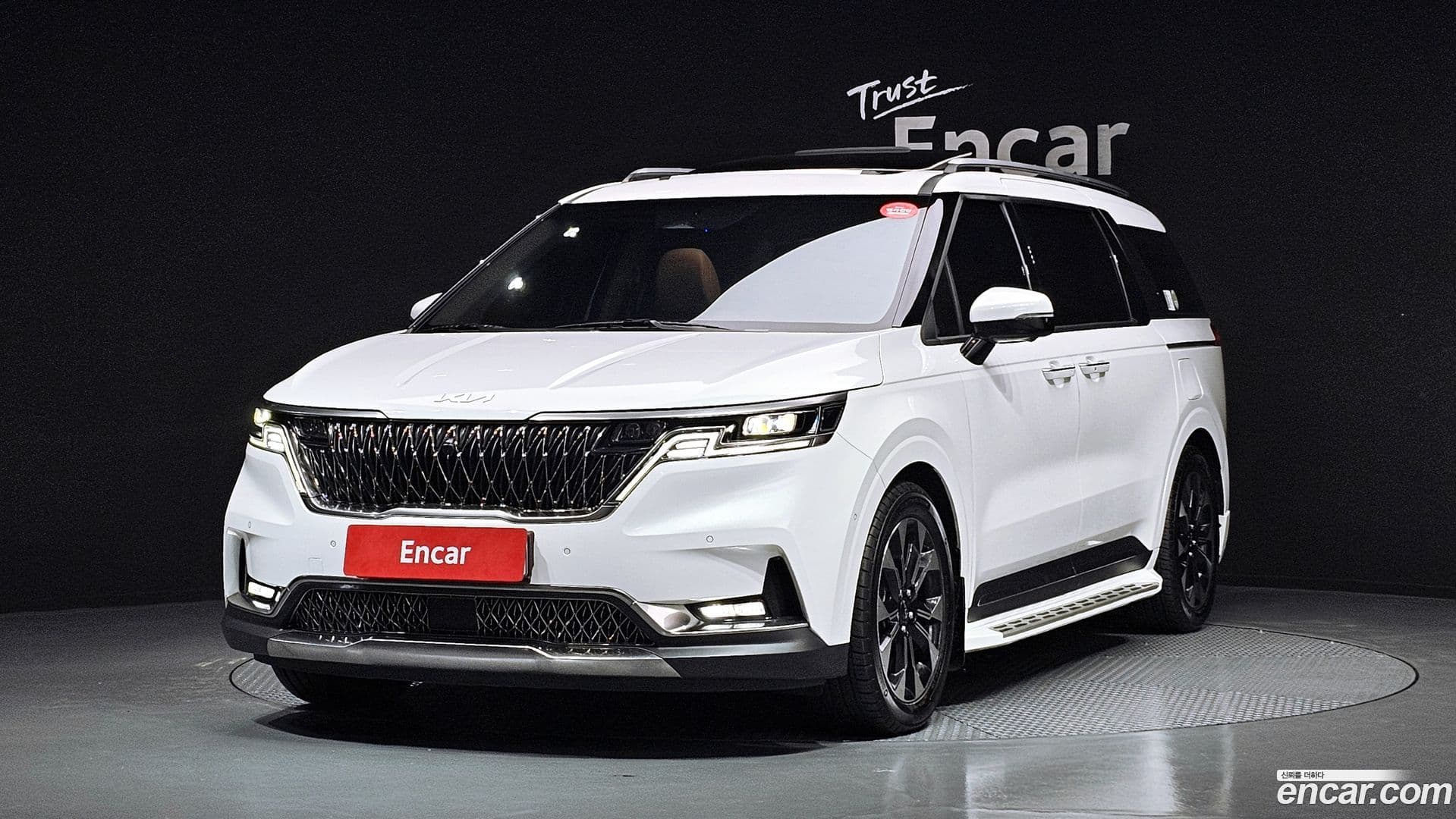 Main__Slider__Photo:Canival Kia 2022.8-0
