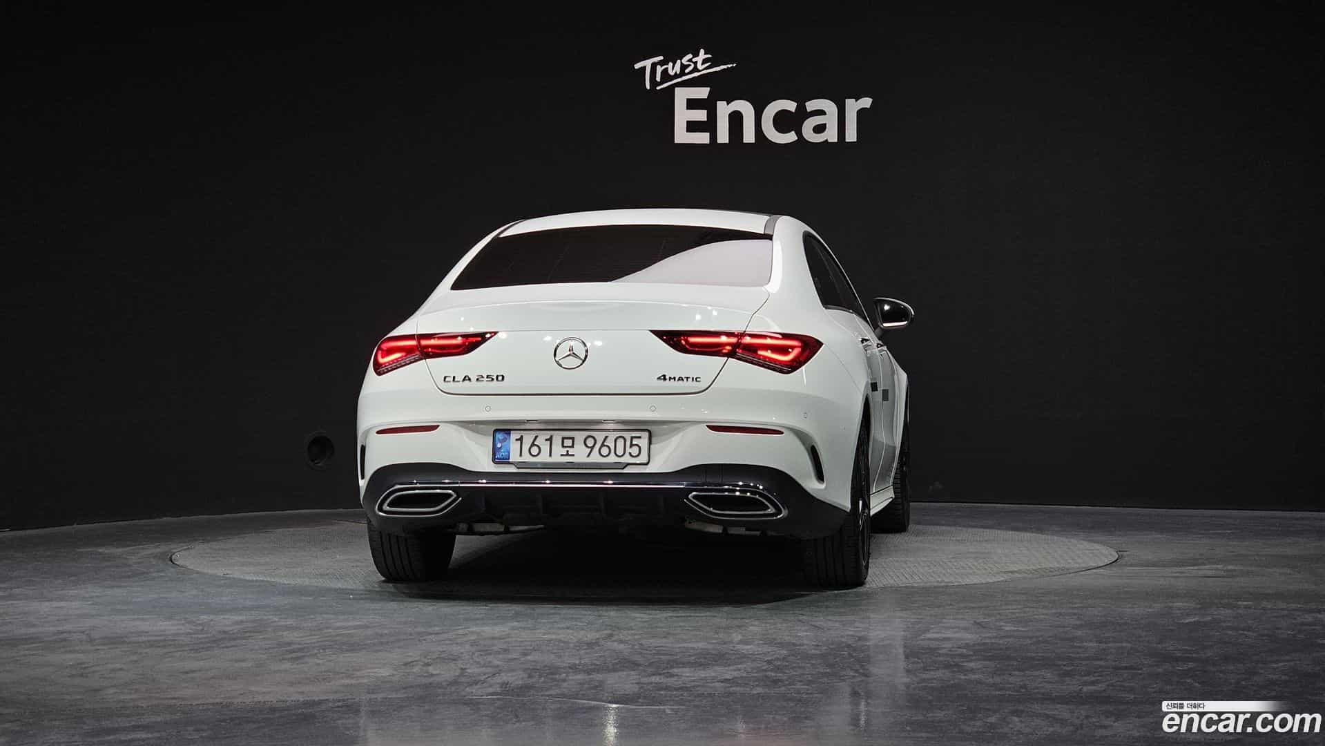 CLA-Class Mercedes-Benz 2022.1-OUTER-004