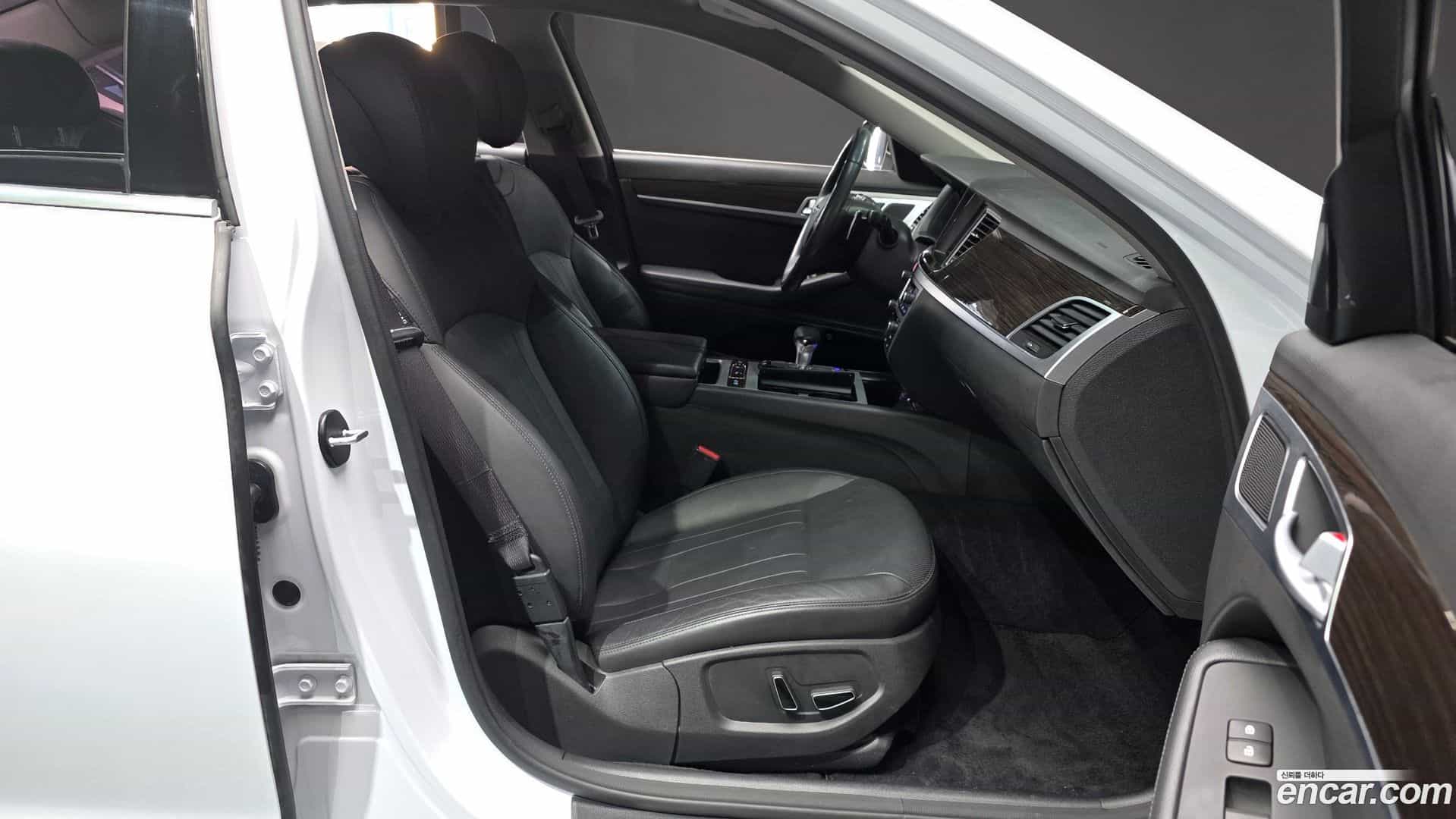 G80 Genesis 2016.10-INNER-010