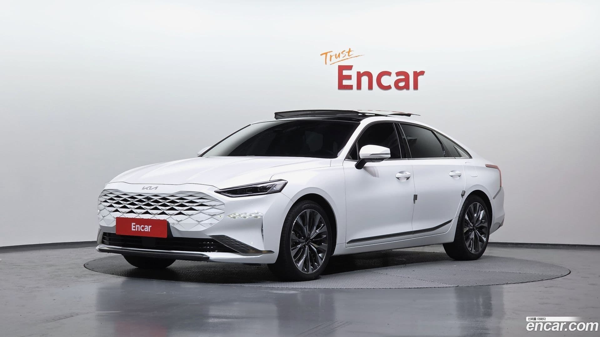 Main__Slider__Photo:K8 Kia 2021.9-0