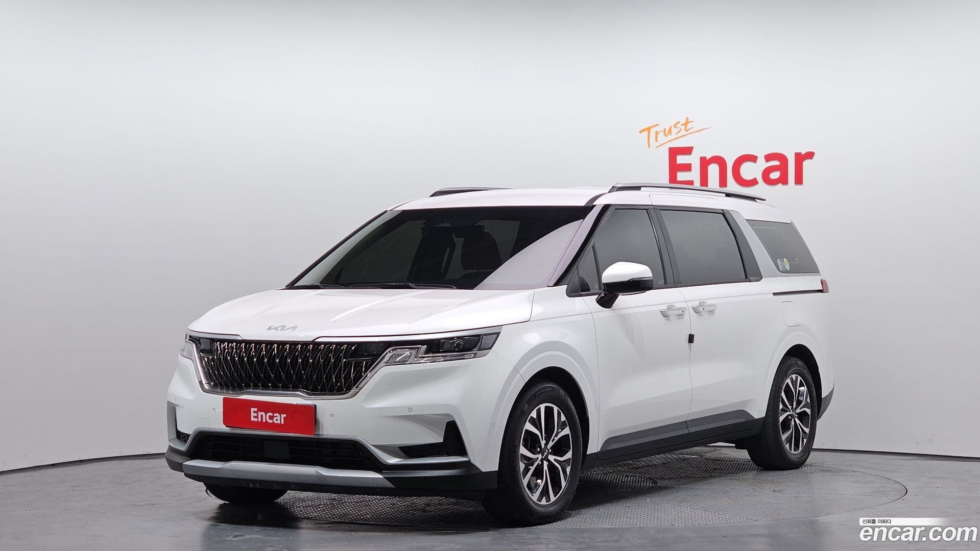 Main__Slider__Photo:Canival Kia 2021.11-0