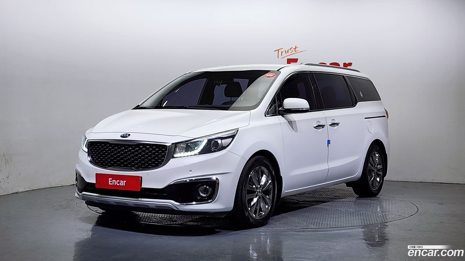 Main__Slider__Photo:Canival Kia 2018.0-0