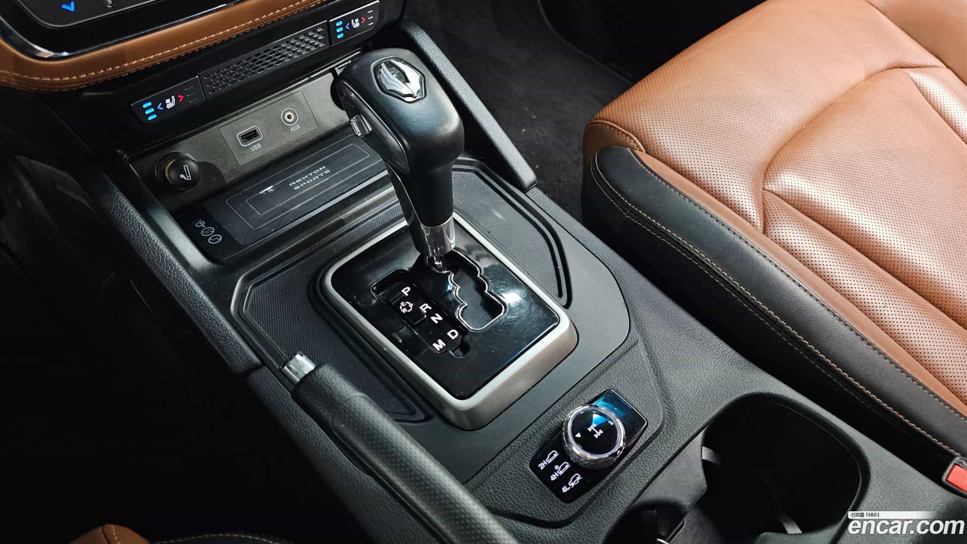 Rexton KG Mobility 2019.5-INNER-009