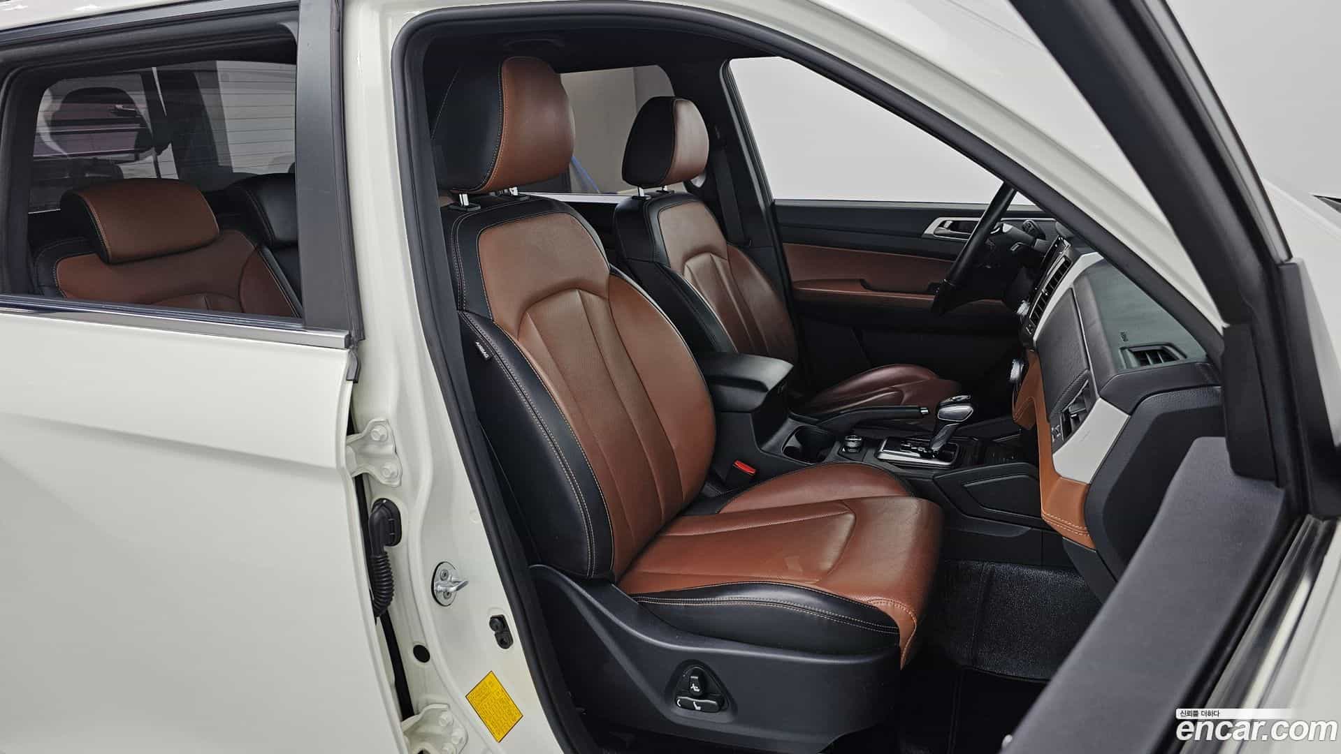 Rexton KG Mobility 2019.5-OPTION-015