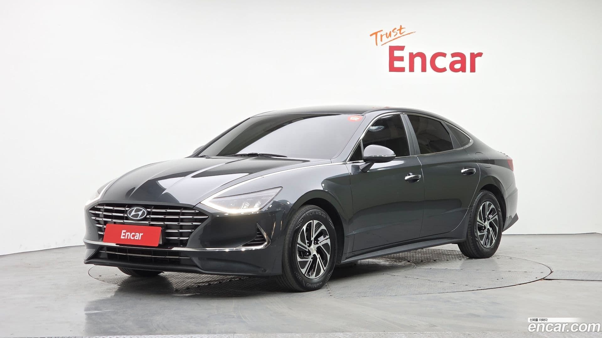 Main__Slider__Photo:Sonata Hyundai 2022.4-0