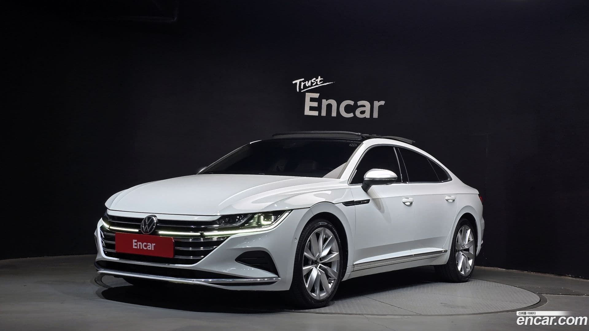 Main__Slider__Photo:Arteon Volkswagen 2022.1-0
