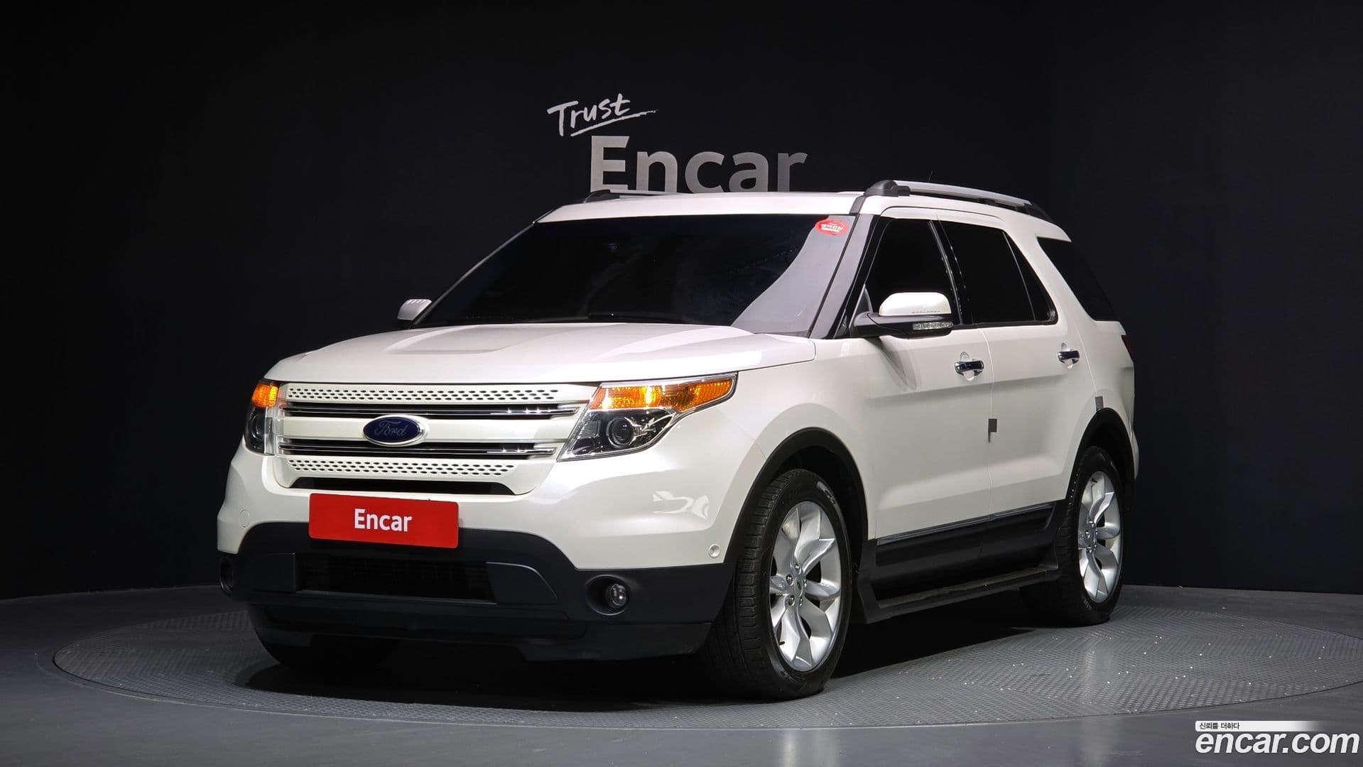 Main__Slider__Photo:Explorer Ford 2014.4-0