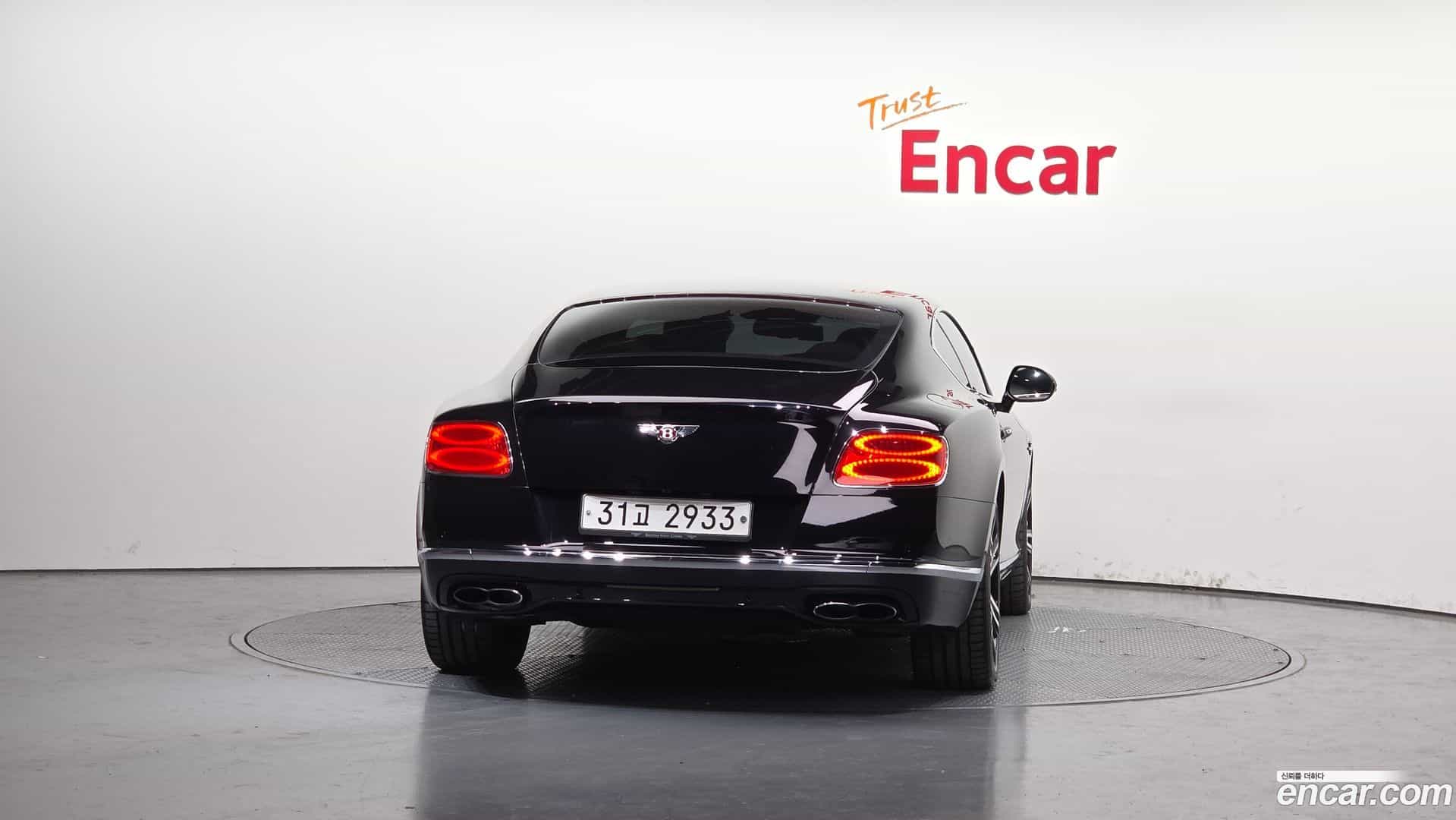 Continental Bentley 2015.10-OUTER-004