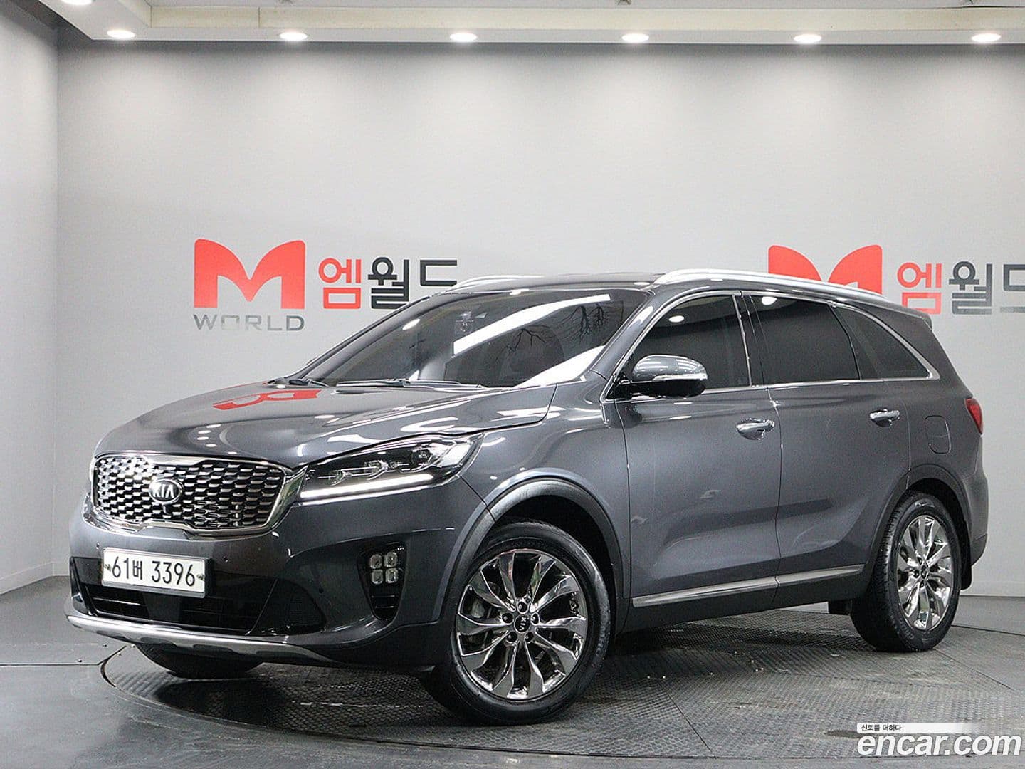 Main__Slider__Photo:Sorento Kia 2018.10-0