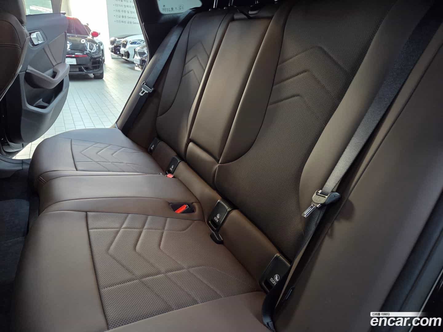 2-Series BMW 2025.9-INNER-009