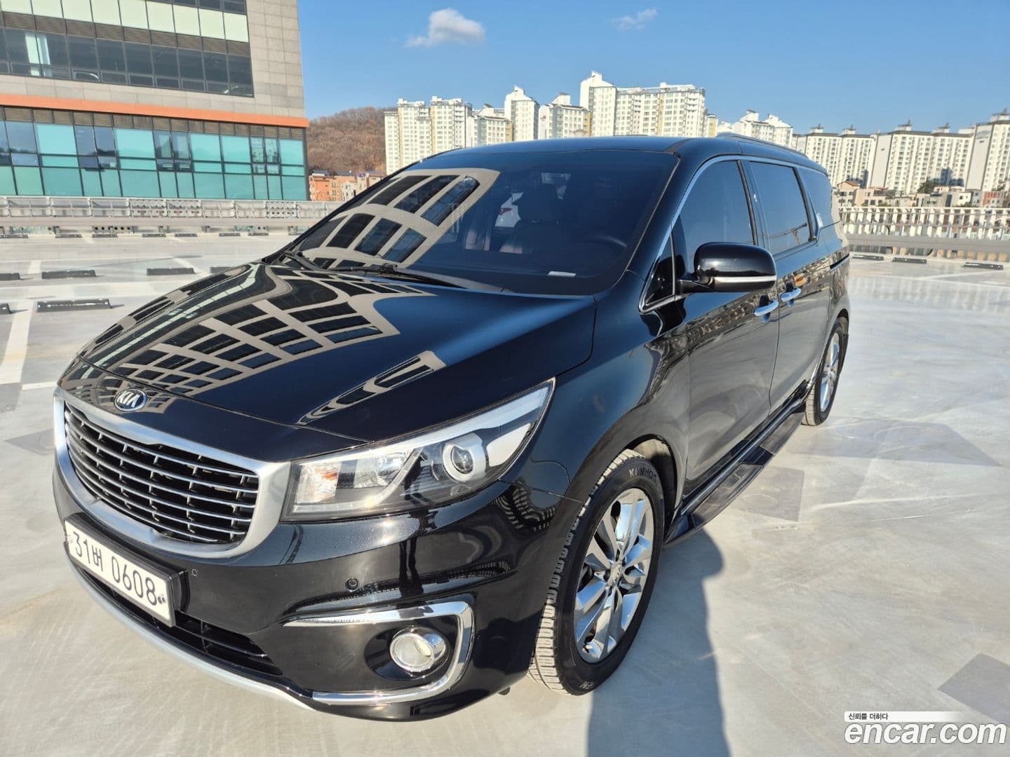 Main__Slider__Photo:Canival Kia 2016.1-0