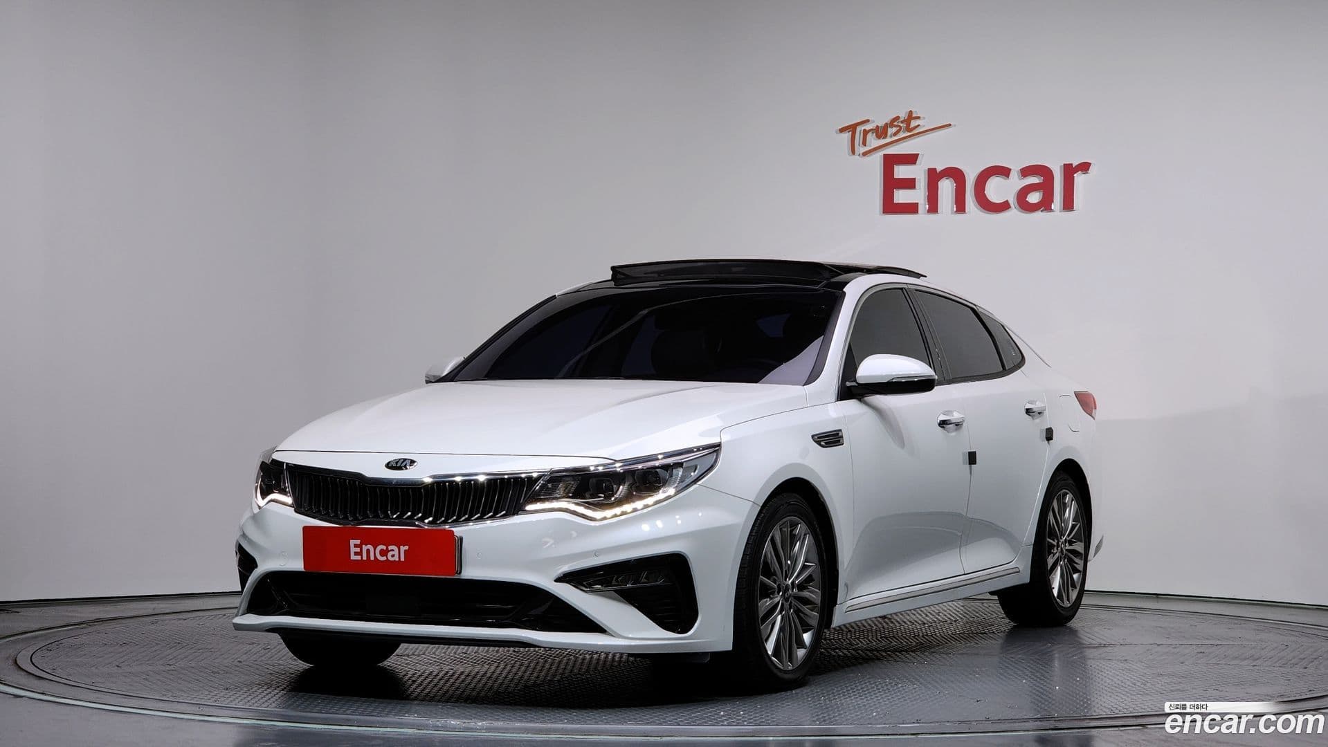 Main__Slider__Photo:K5 Kia 2018.3-0
