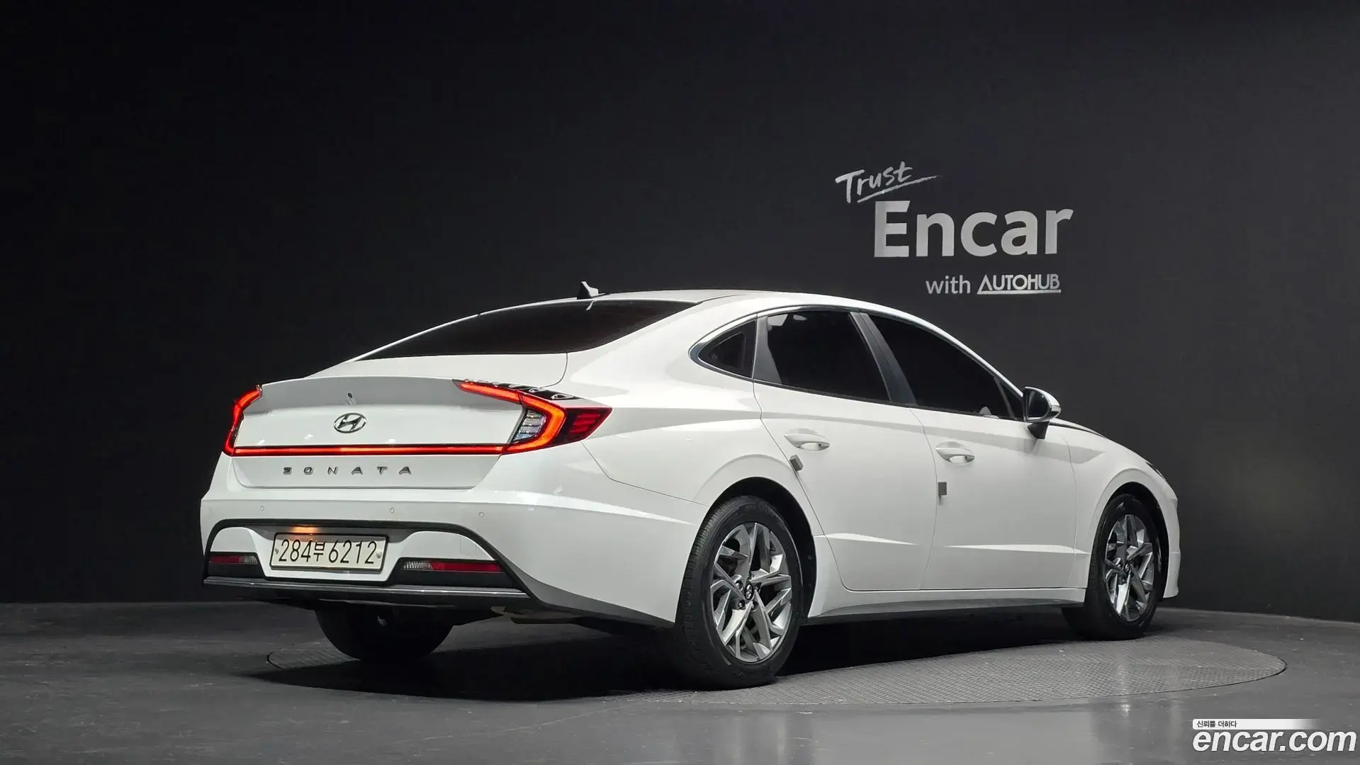 Main__Slider__Photo:Sonata Hyundai 2019.10-1