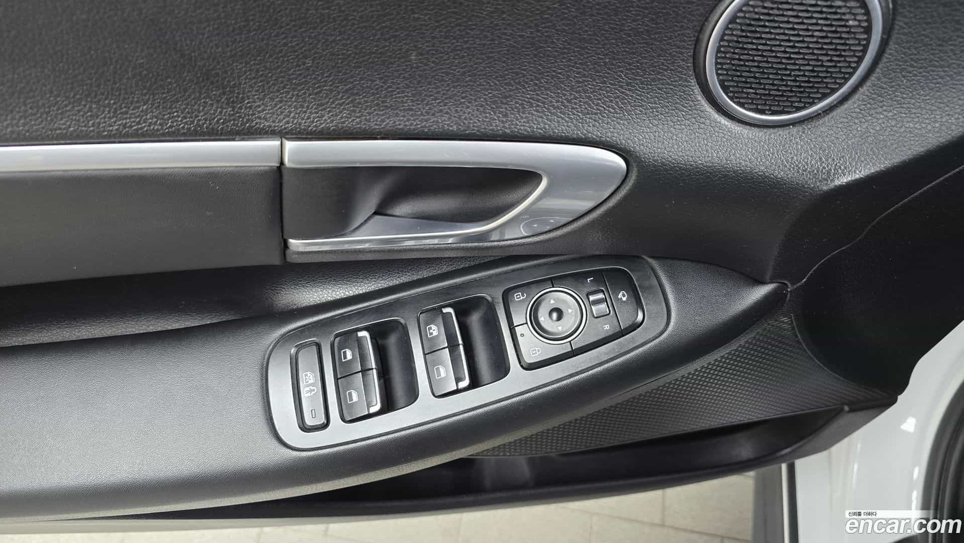 Sonata Hyundai 2019.10-OPTION-021