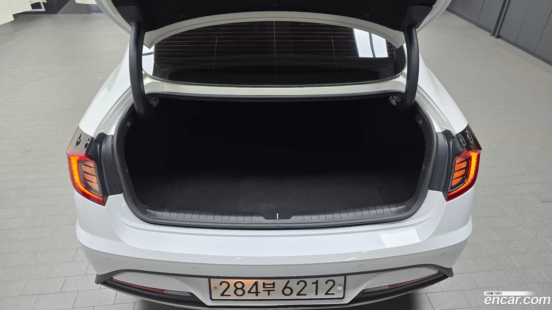 Sonata Hyundai 2019.10-OPTION-024