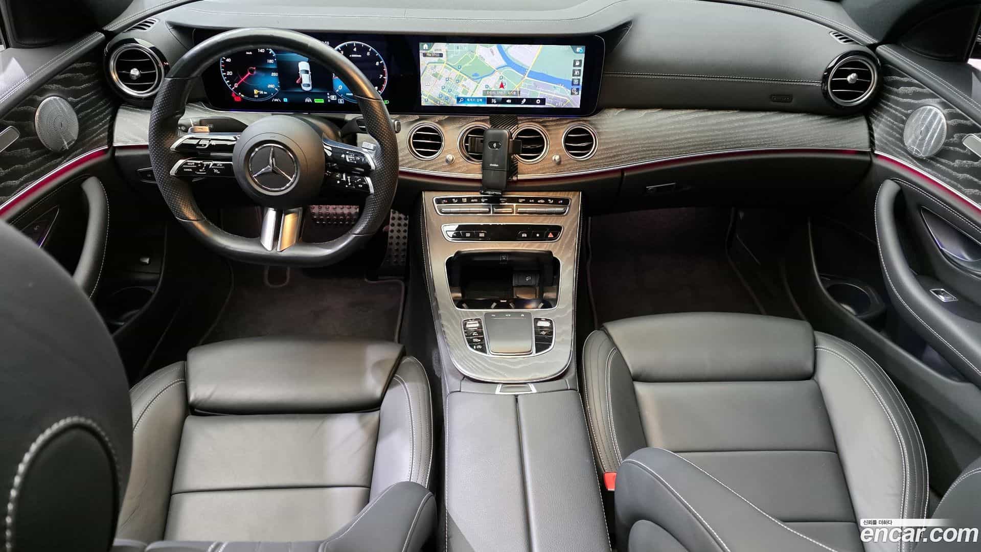 E-Class Mercedes-Benz 2020.10-INNER-007