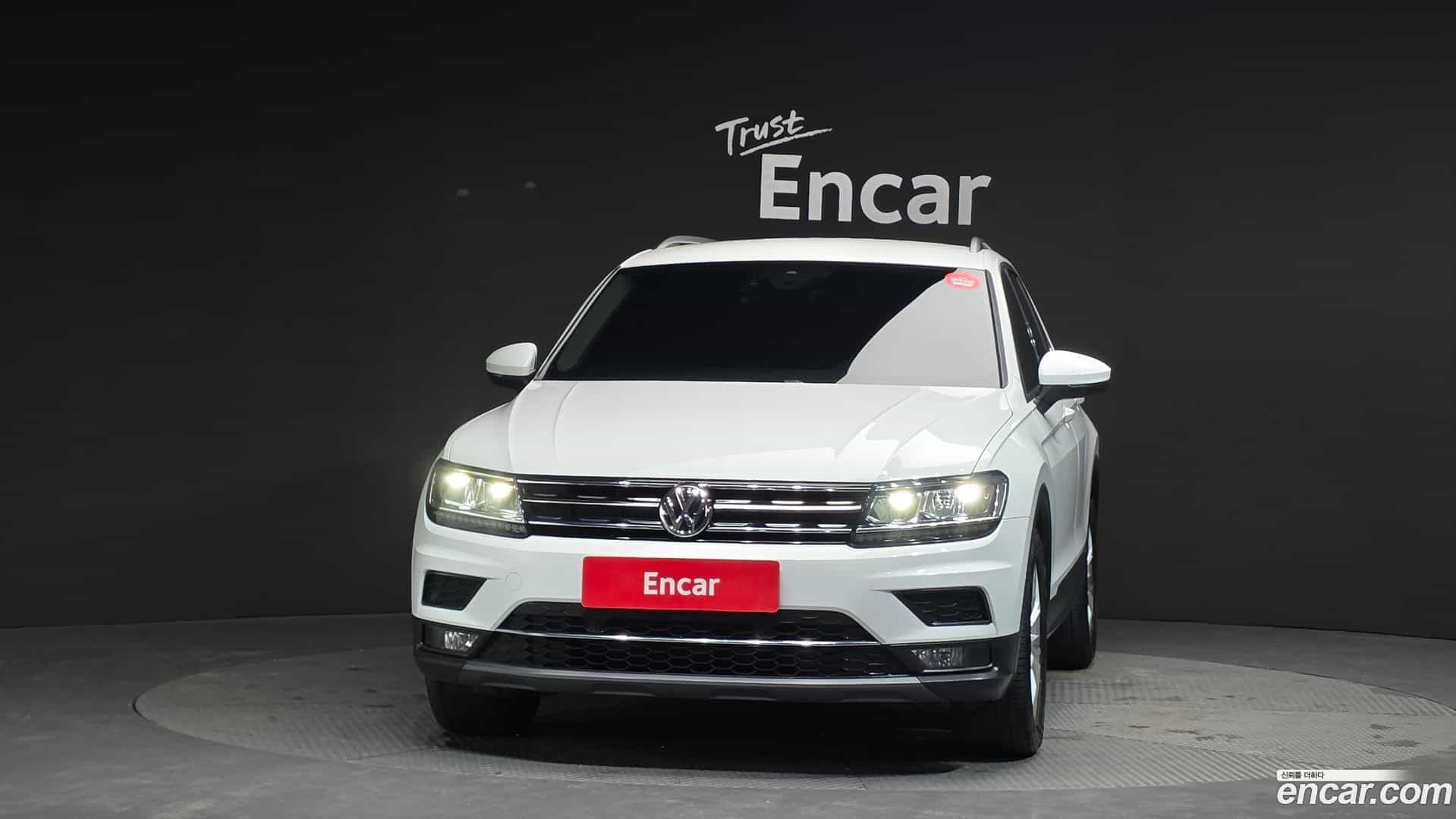 Tiguan Volkswagen 2020.2-OUTER-003