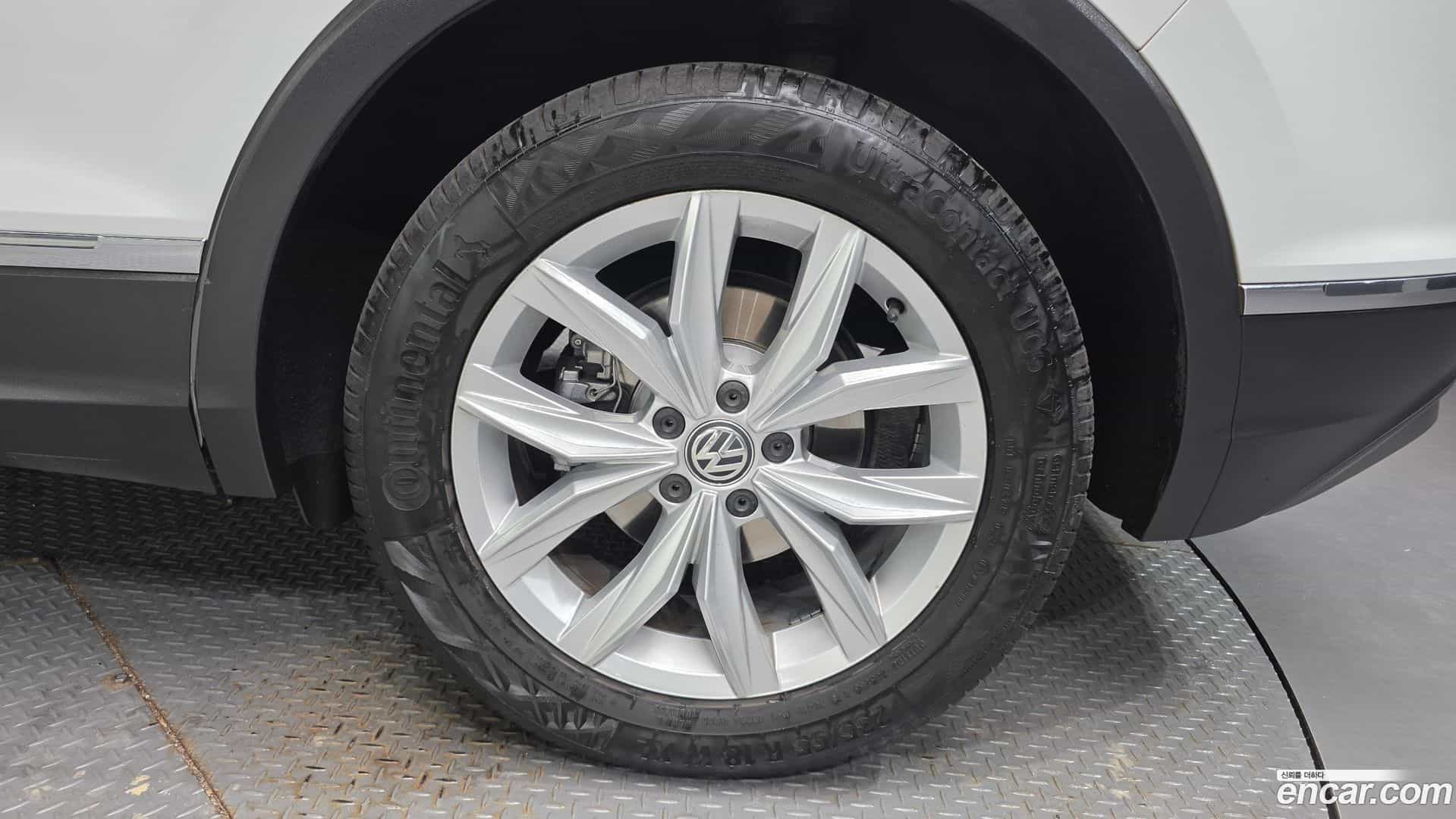 Tiguan Volkswagen 2020.2-OUTER-005