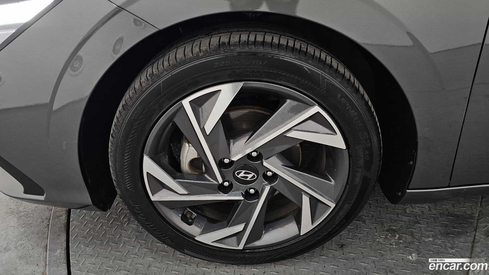 AVANTE Hyundai 2024.0-OUTER-005