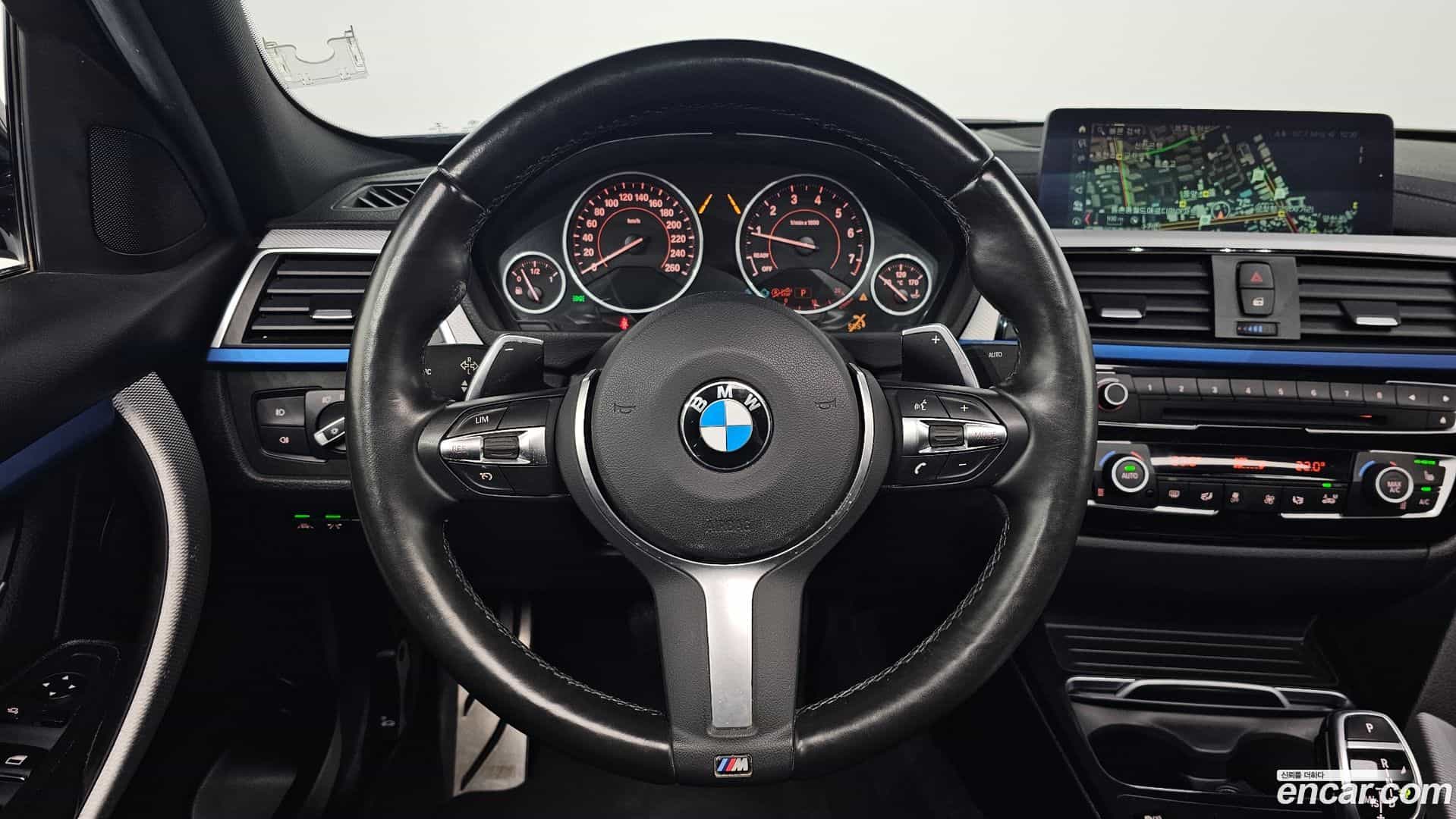 3-Series BMW 2018.3-OPTION-017