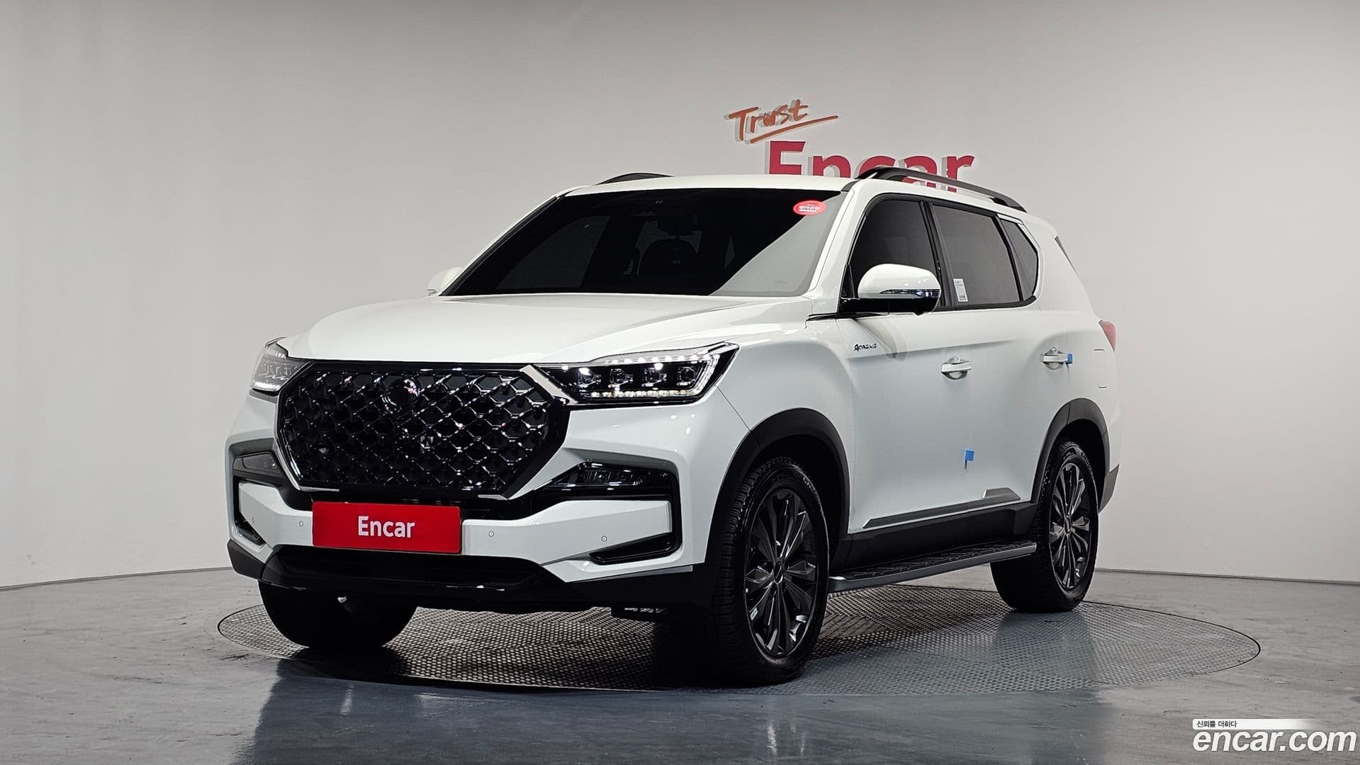 Main__Slider__Photo:Rexton KG Mobility 2025.9-0