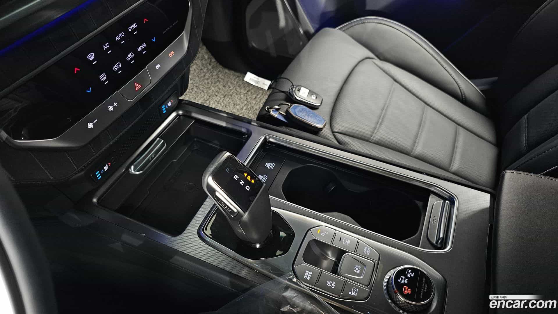 Rexton KG Mobility 2025.9-INNER-009