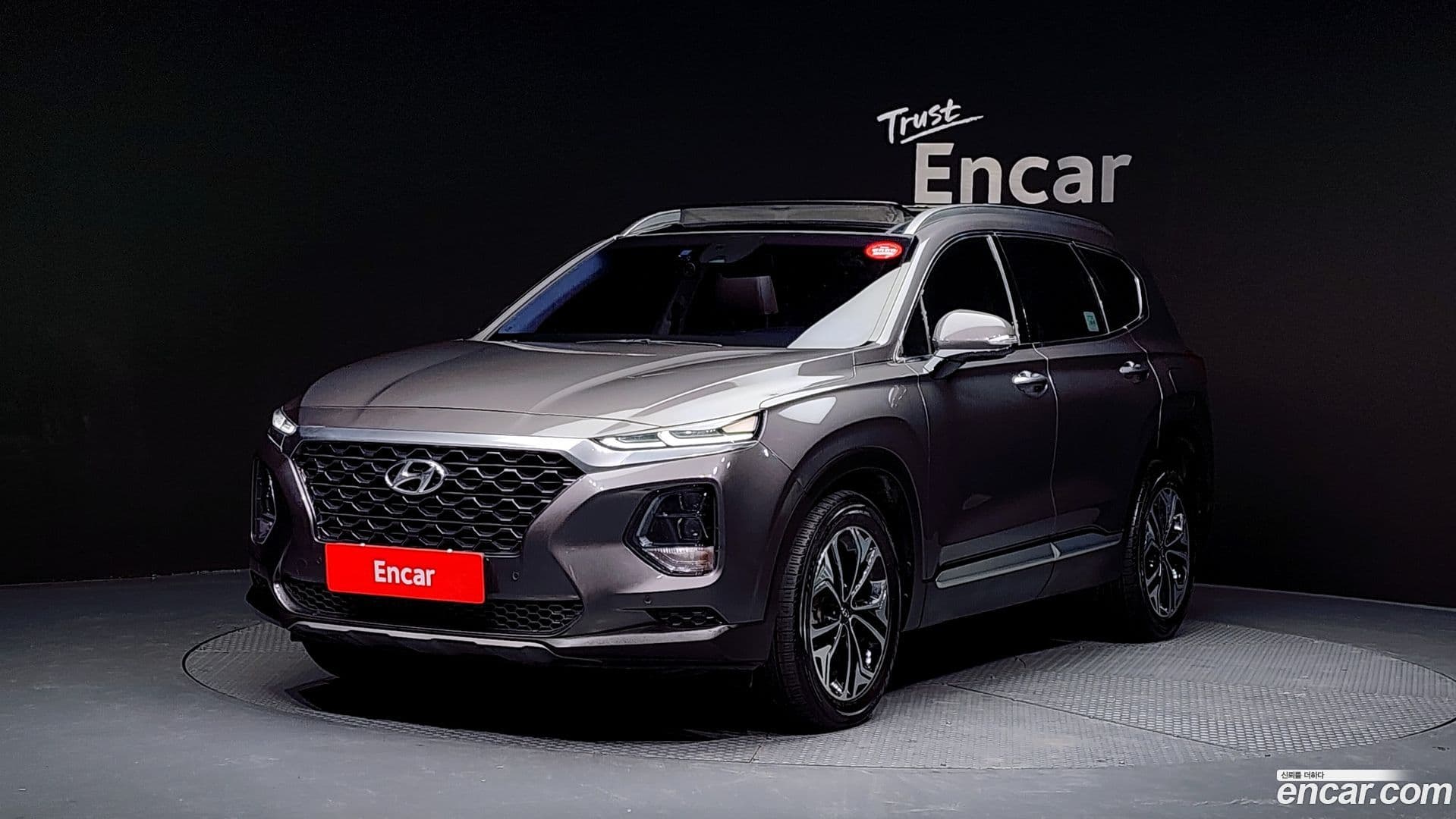 Main__Slider__Photo:Santafe Hyundai 2019.6-0
