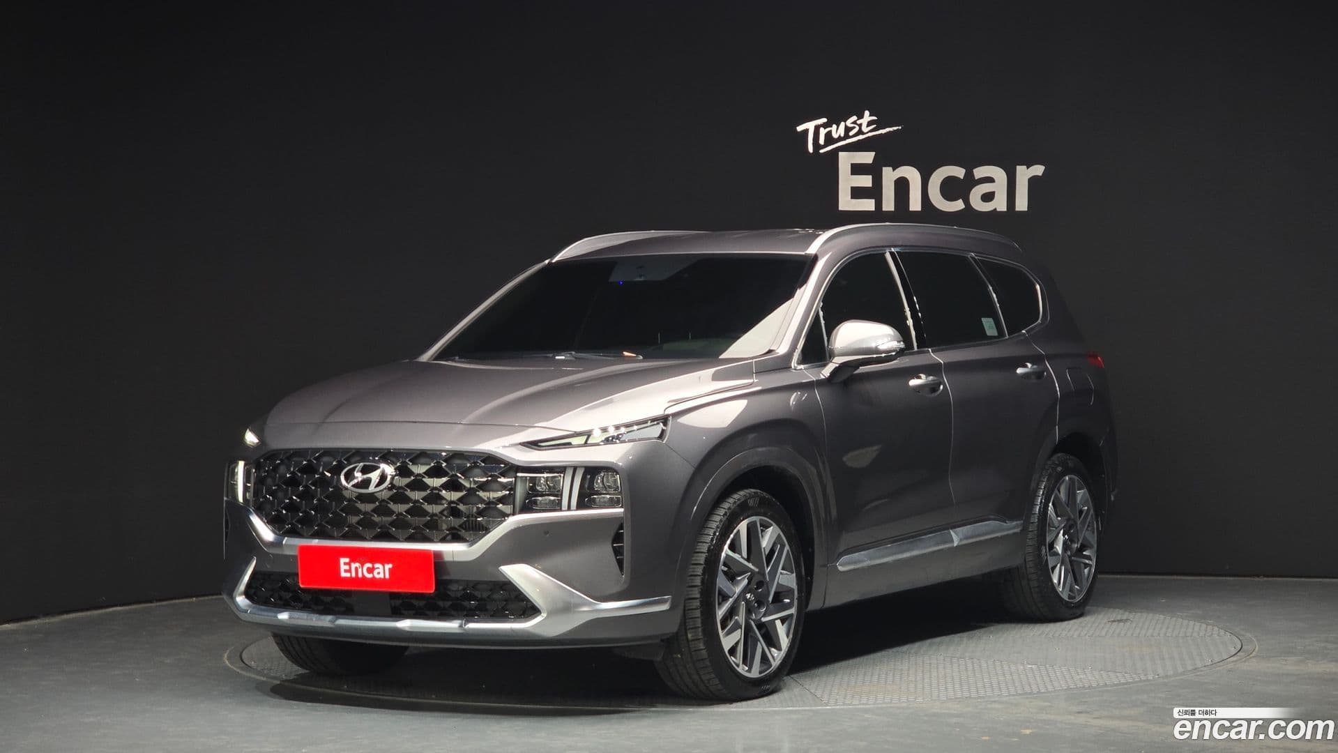 Main__Slider__Photo:Santafe Hyundai 2020.11-0