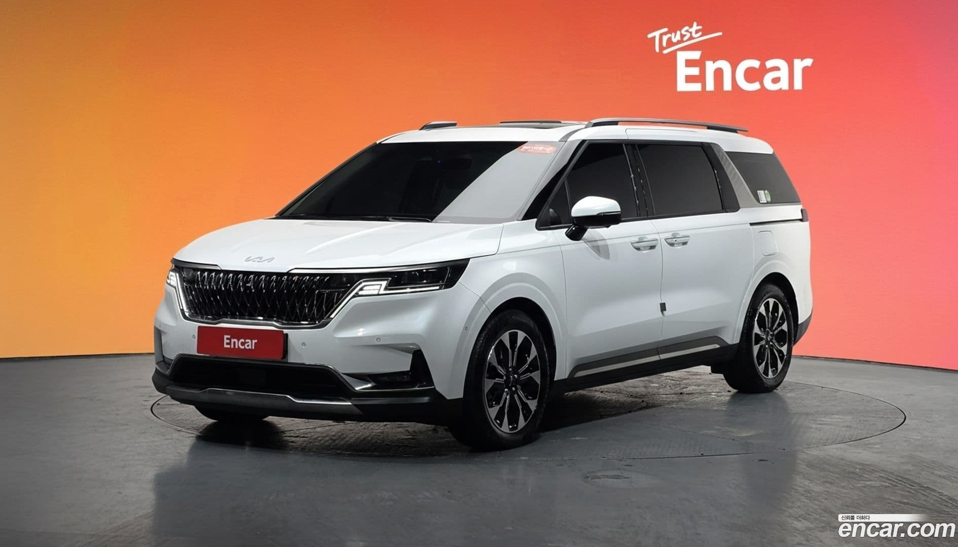 Main__Slider__Photo:Canival Kia 2023.10-0