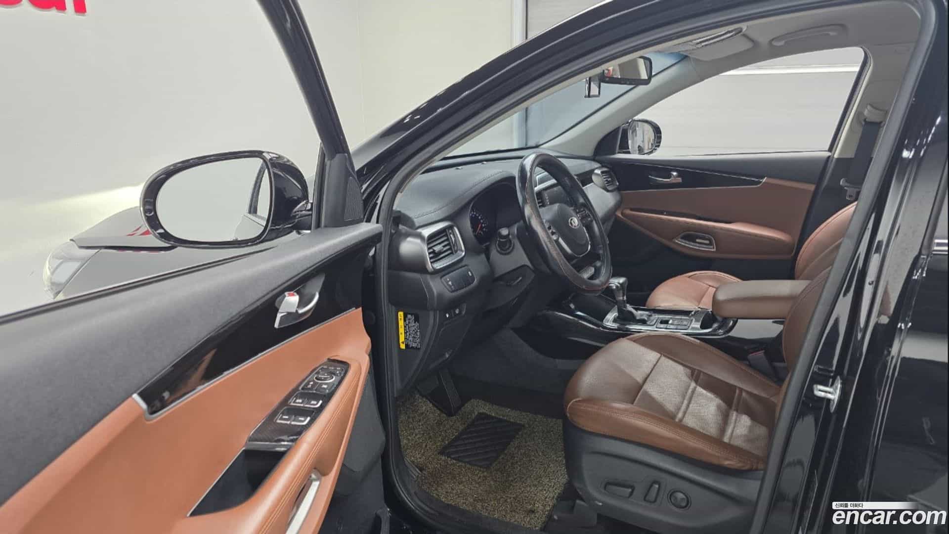 Sorento Kia 2017.8-OPTION-015