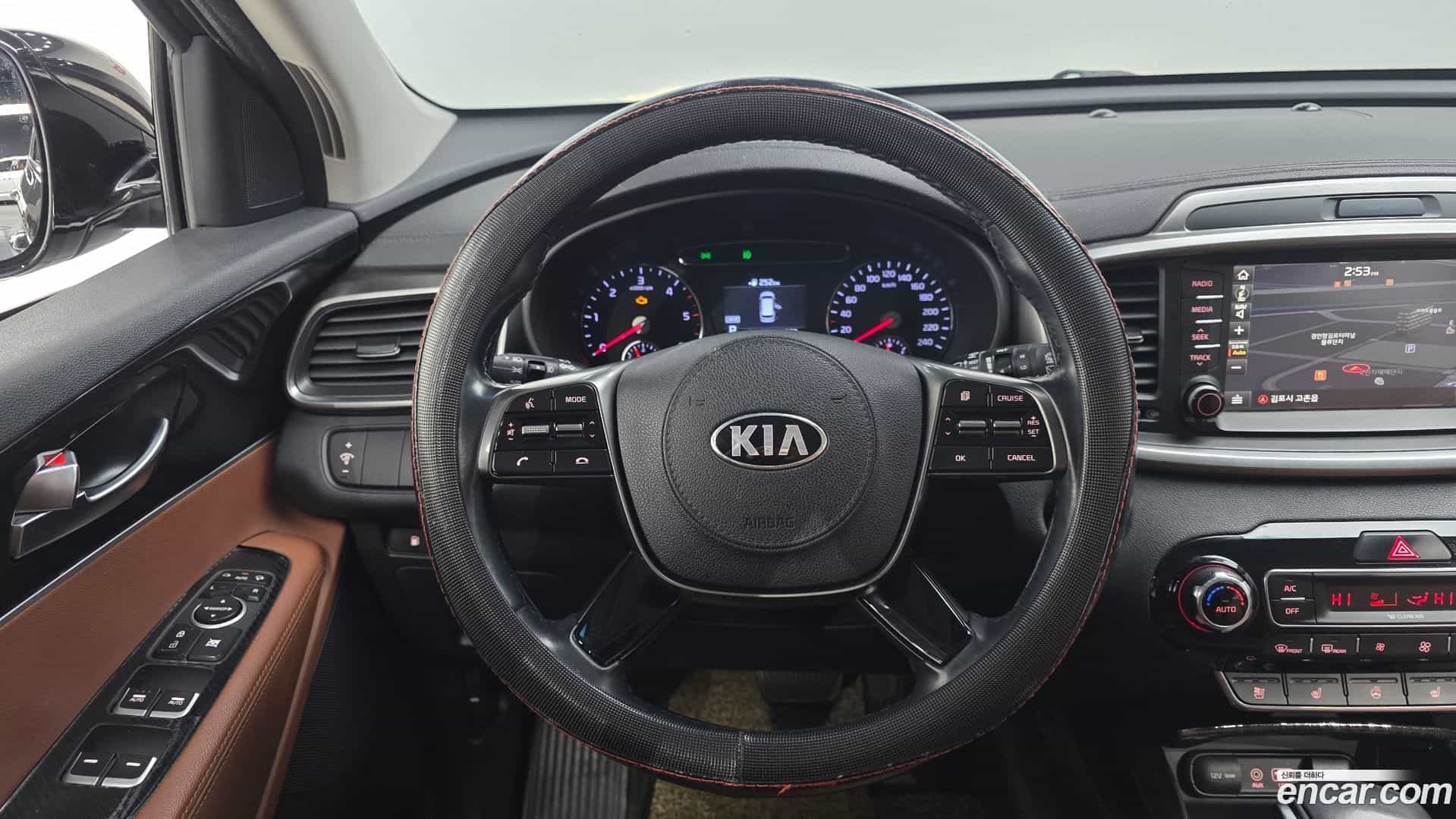 Sorento Kia 2017.8-OPTION-017
