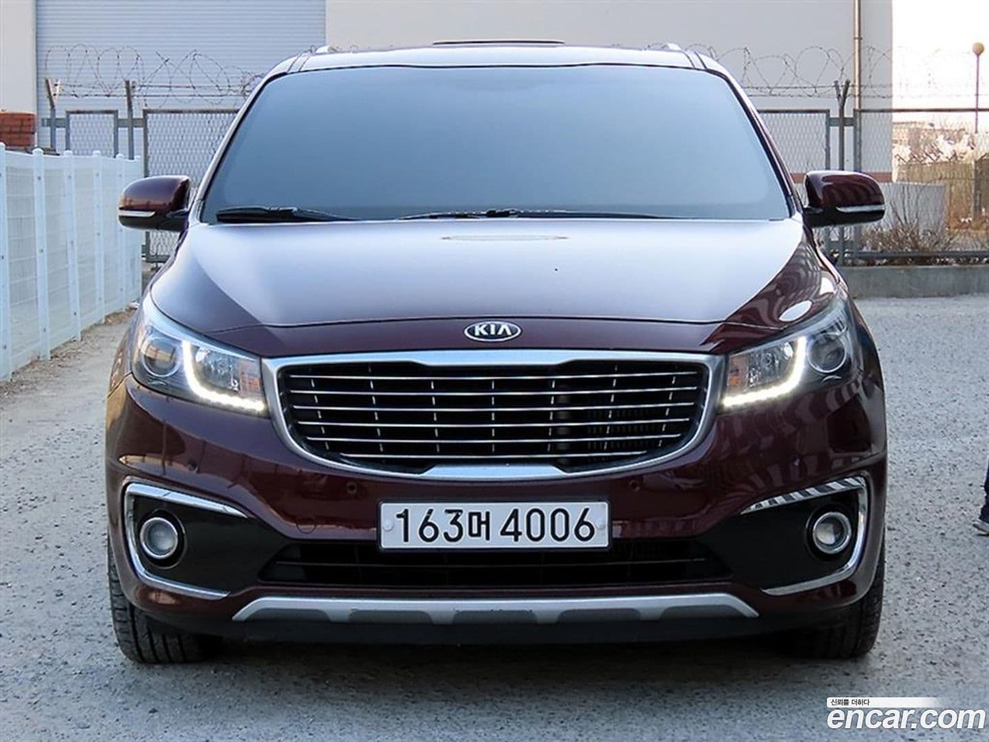 Main__Slider__Photo:Canival Kia 2017.7-0