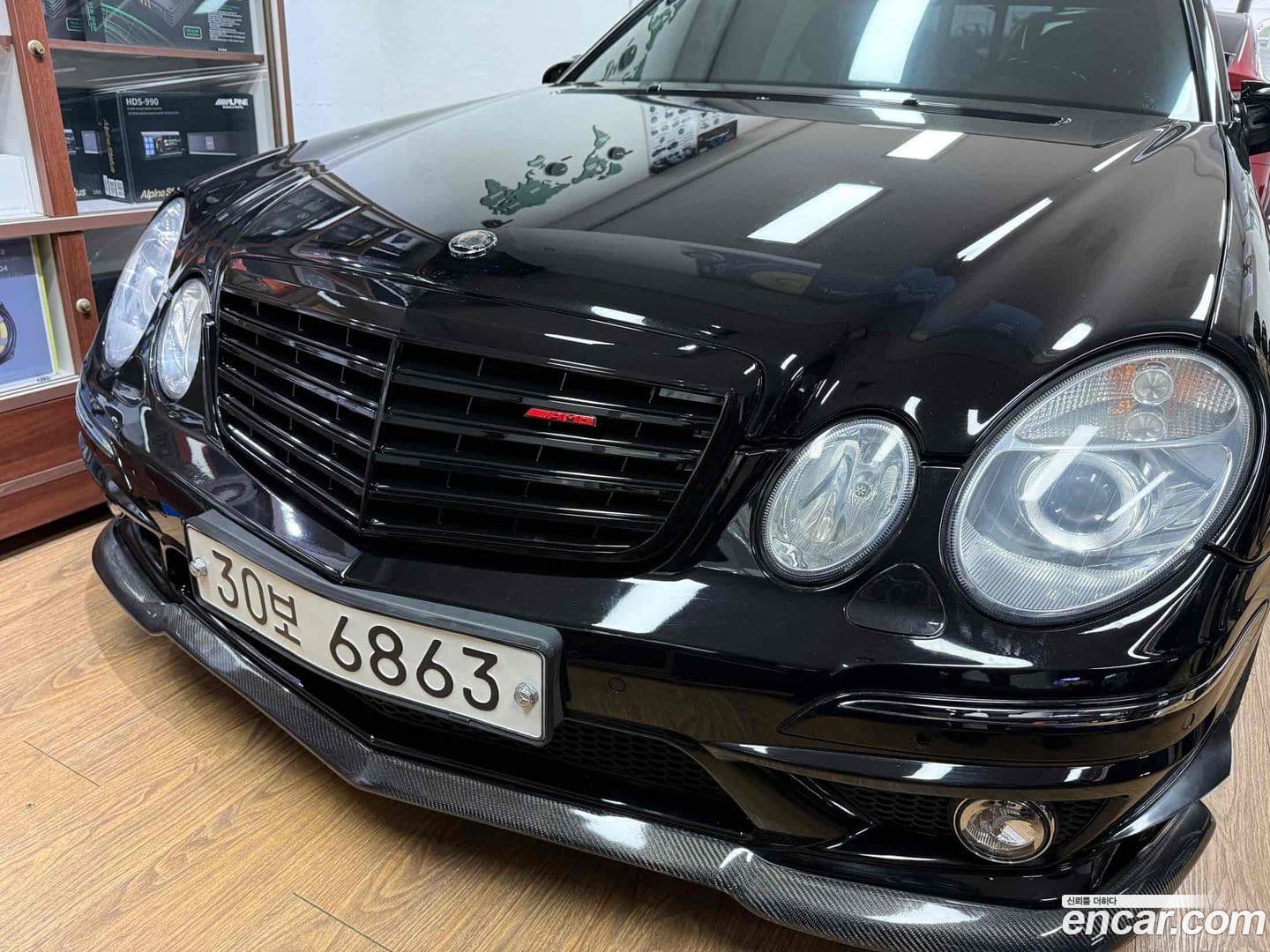 Main__Slider__Photo:E-Class Mercedes-Benz 2005.3-0