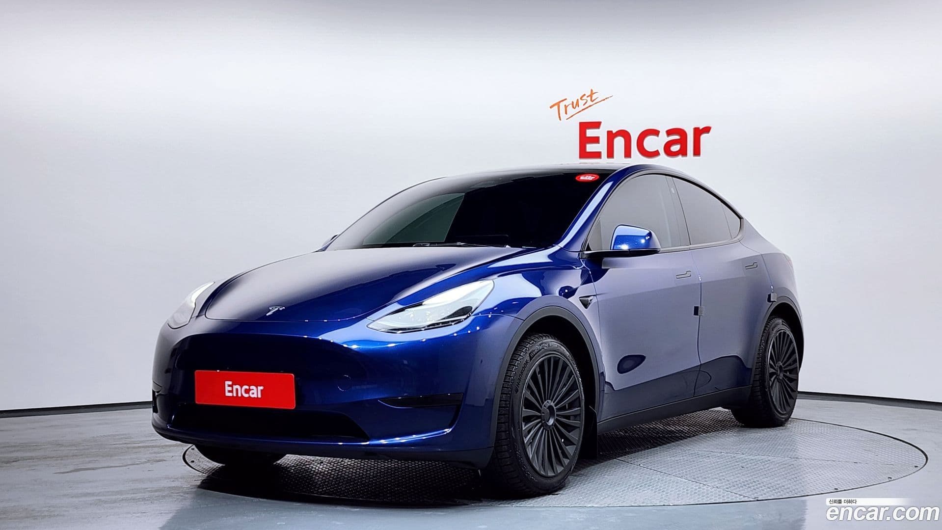 Main__Slider__Photo:Model Y Tesla 2023.8-0
