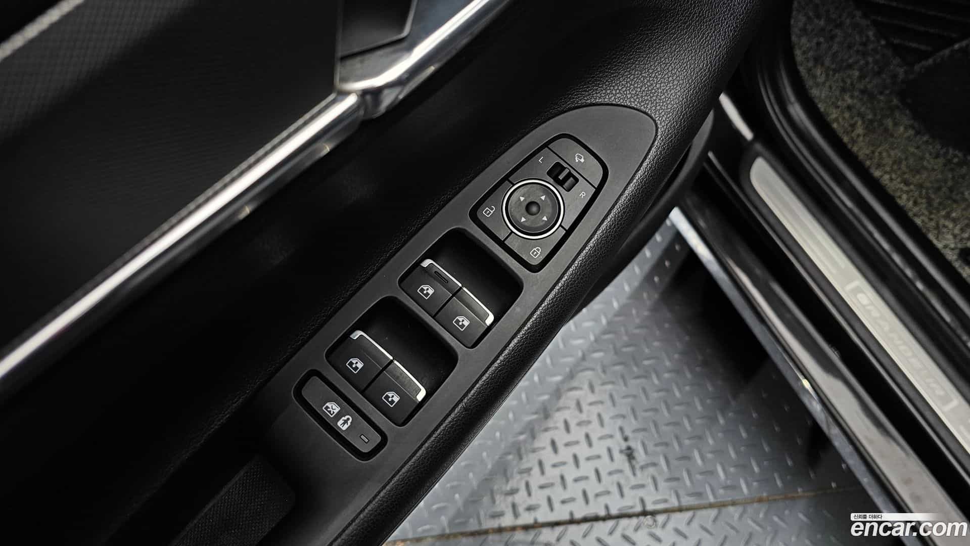 Grandeur Hyundai 2020.11-OPTION-020