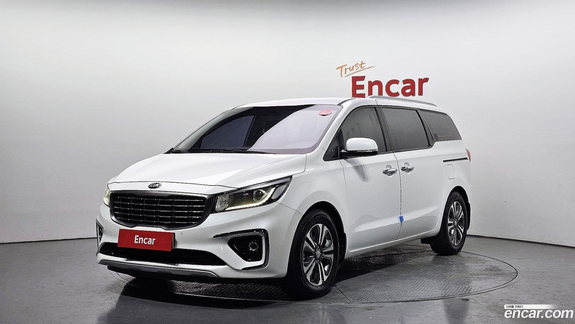 Main__Slider__Photo:Canival Kia 2020.0-0