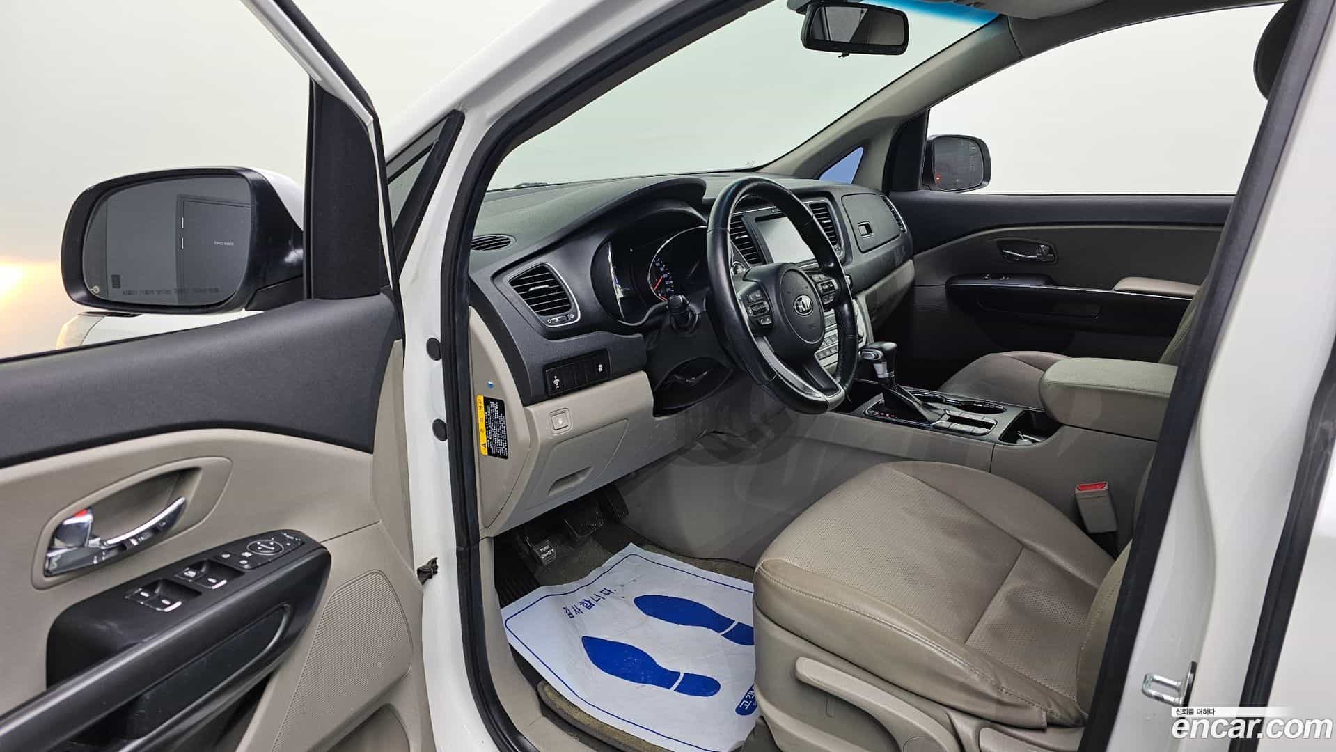 Canival Kia 2020.0-INNER-010