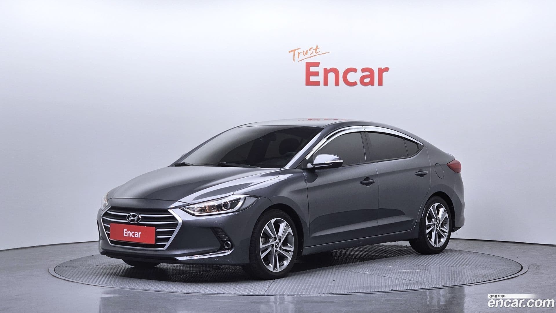 Main__Slider__Photo:AVANTE Hyundai 2018.4-0