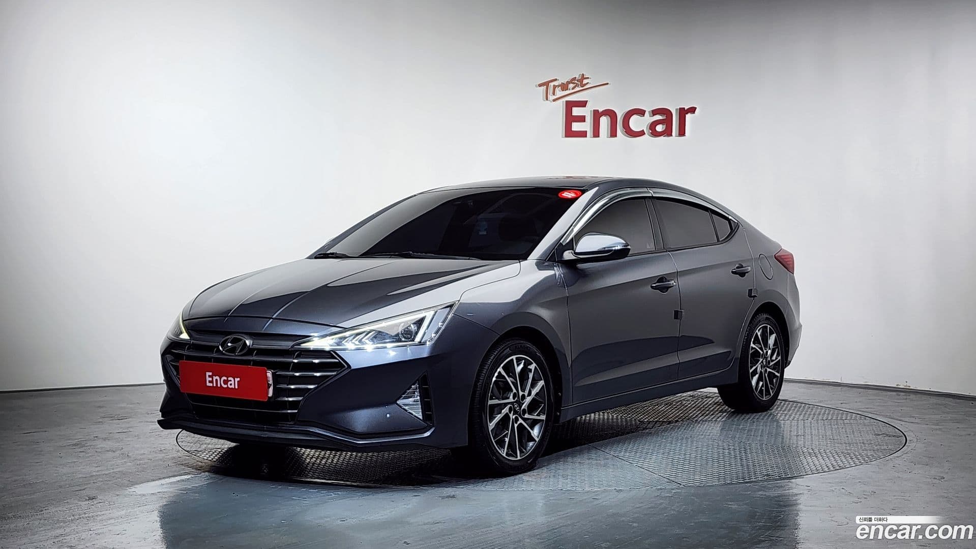 Main__Slider__Photo:AVANTE Hyundai 2019.9-0