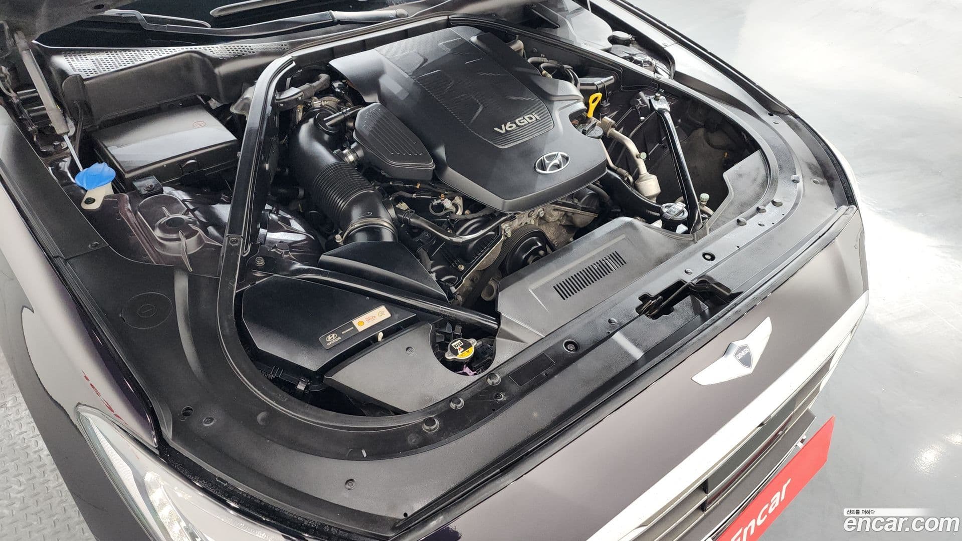 Main__Slider__Photo:Genesis Hyundai 2016.3-5