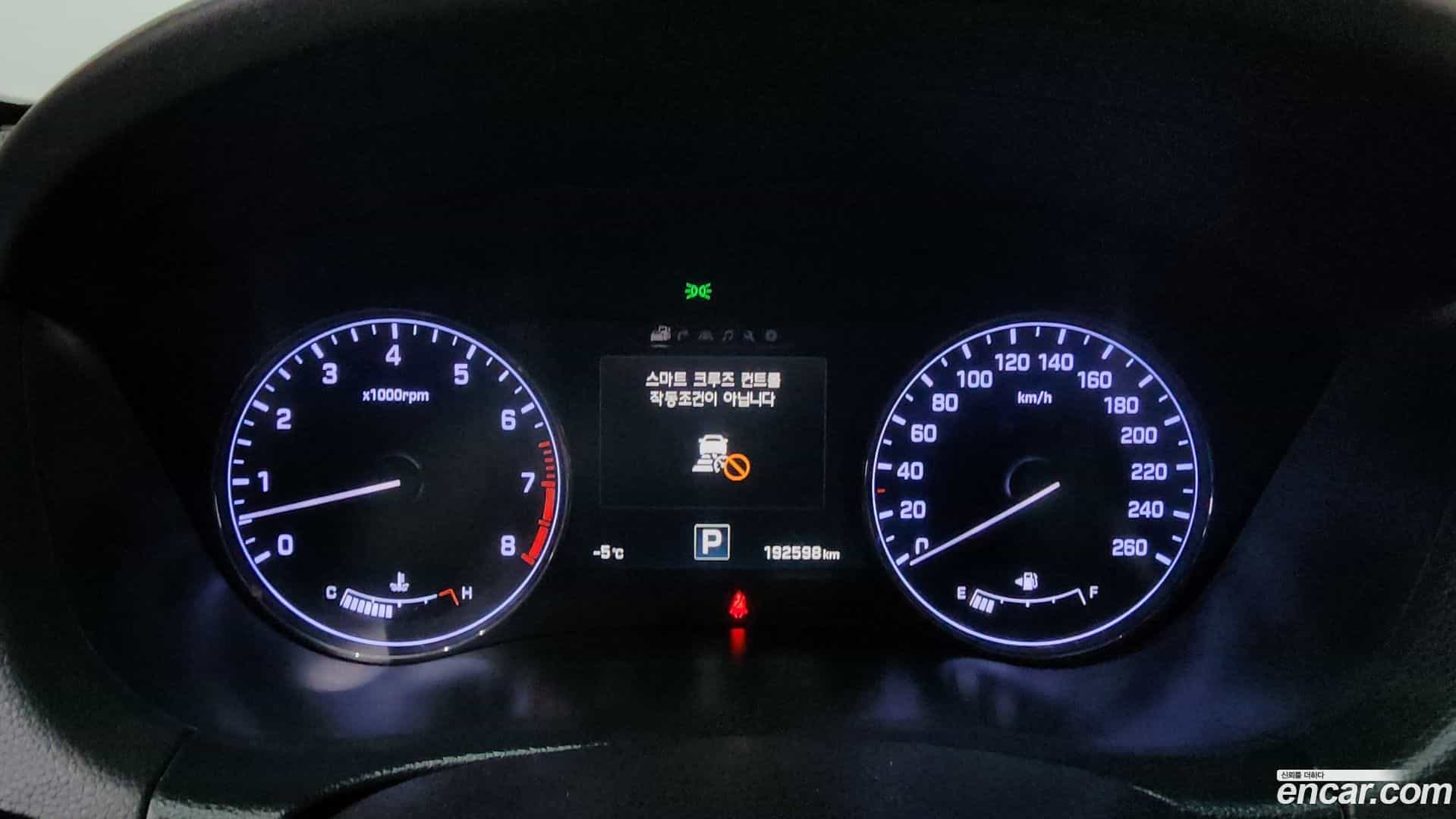 Genesis Hyundai 2016.3-INNER-008