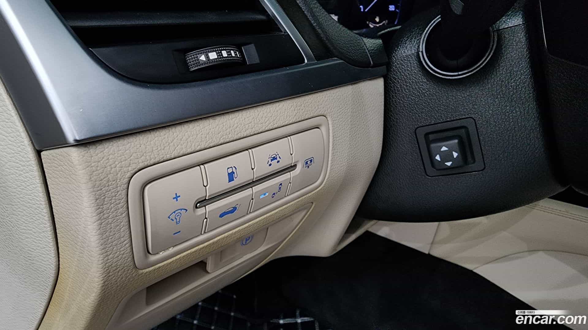Genesis Hyundai 2016.3-OPTION-020