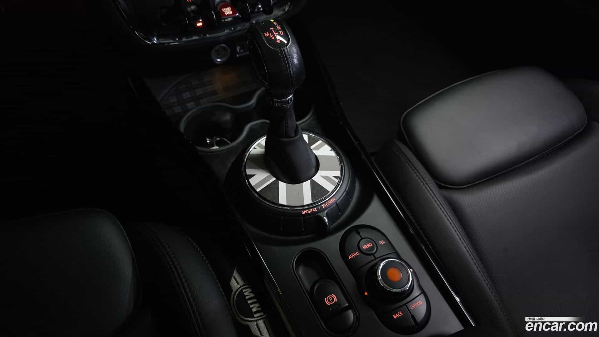 Clubman Mini 2016.10-INNER-009