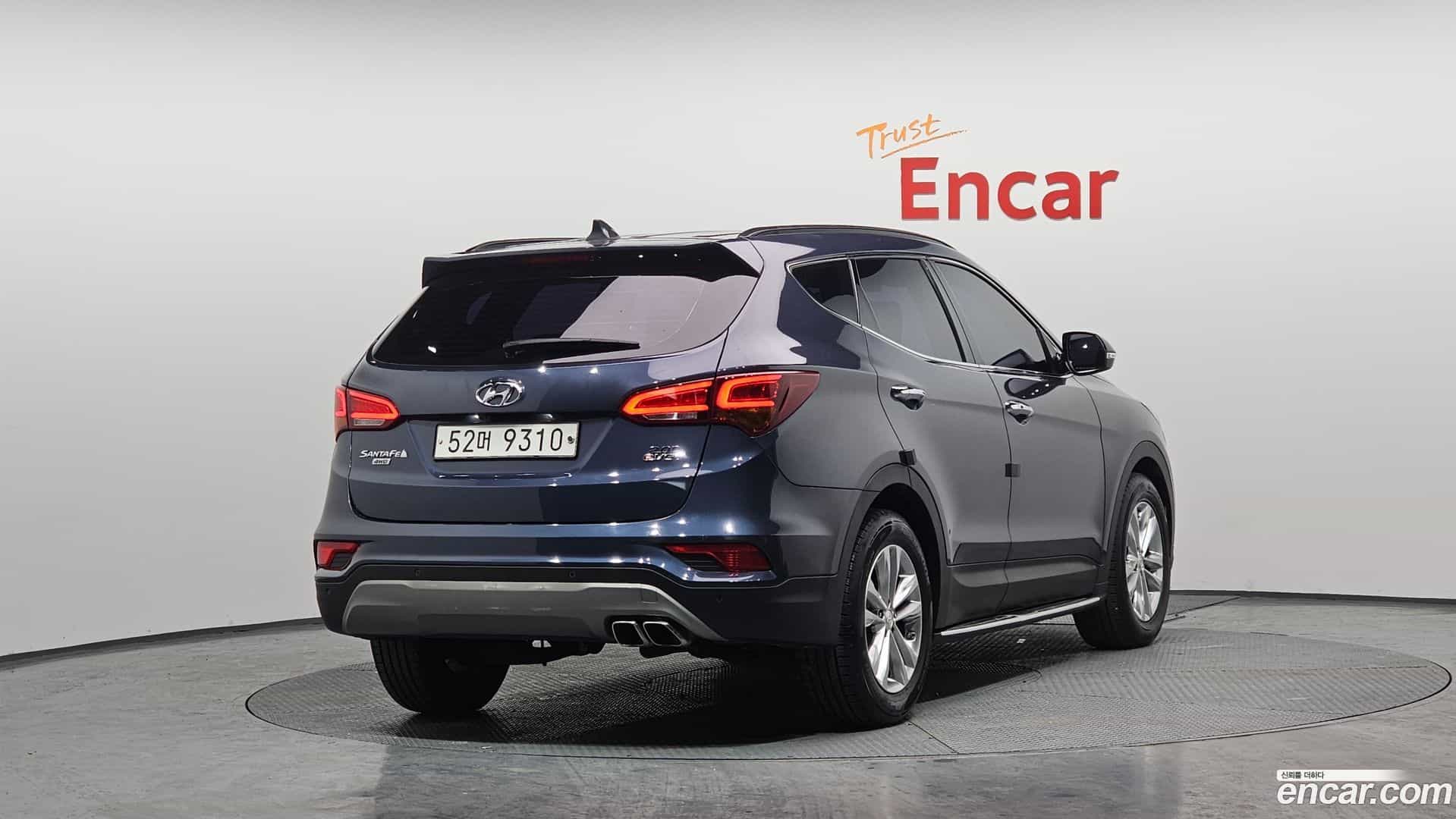 Santafe Hyundai 2017.4-OUTER-002