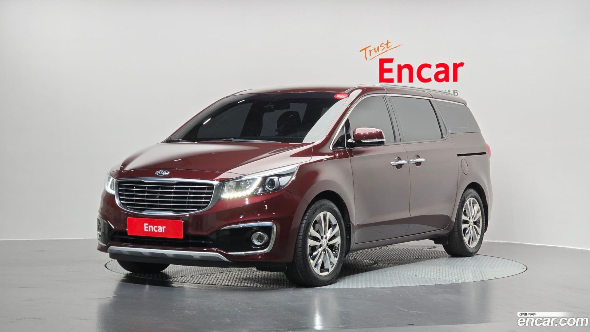 Main__Slider__Photo:Canival Kia 2018.3-0