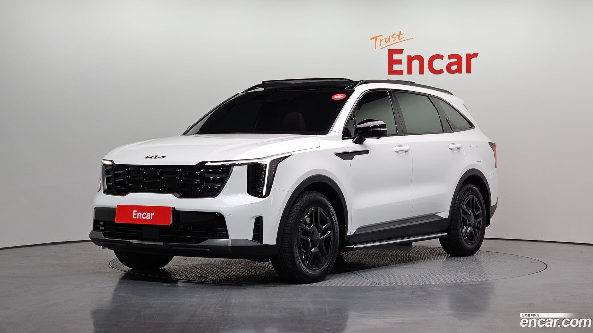 Main__Slider__Photo:Sorento Kia 2025.8-0