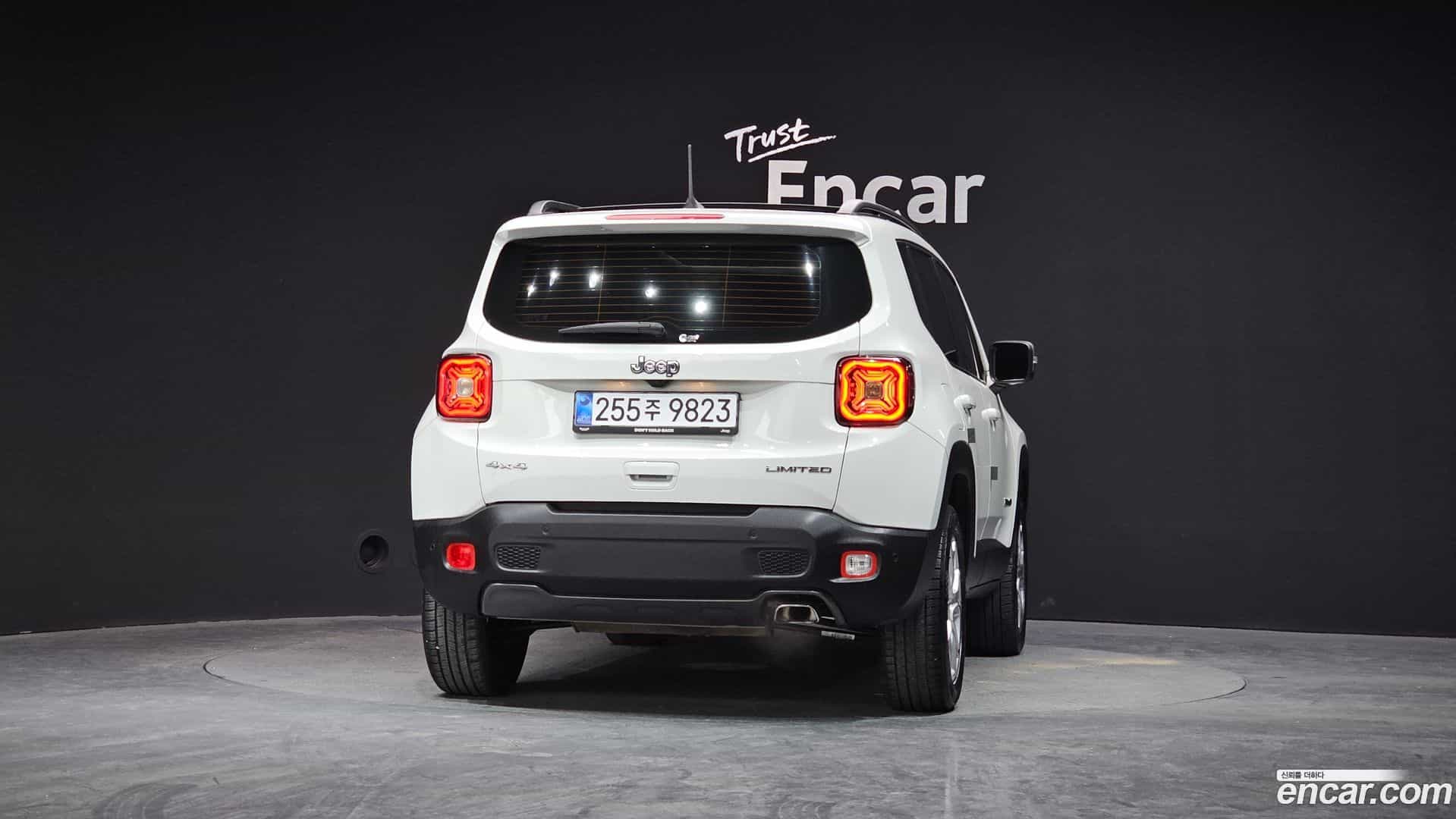 Renegade Jeep 2021.4-OUTER-004
