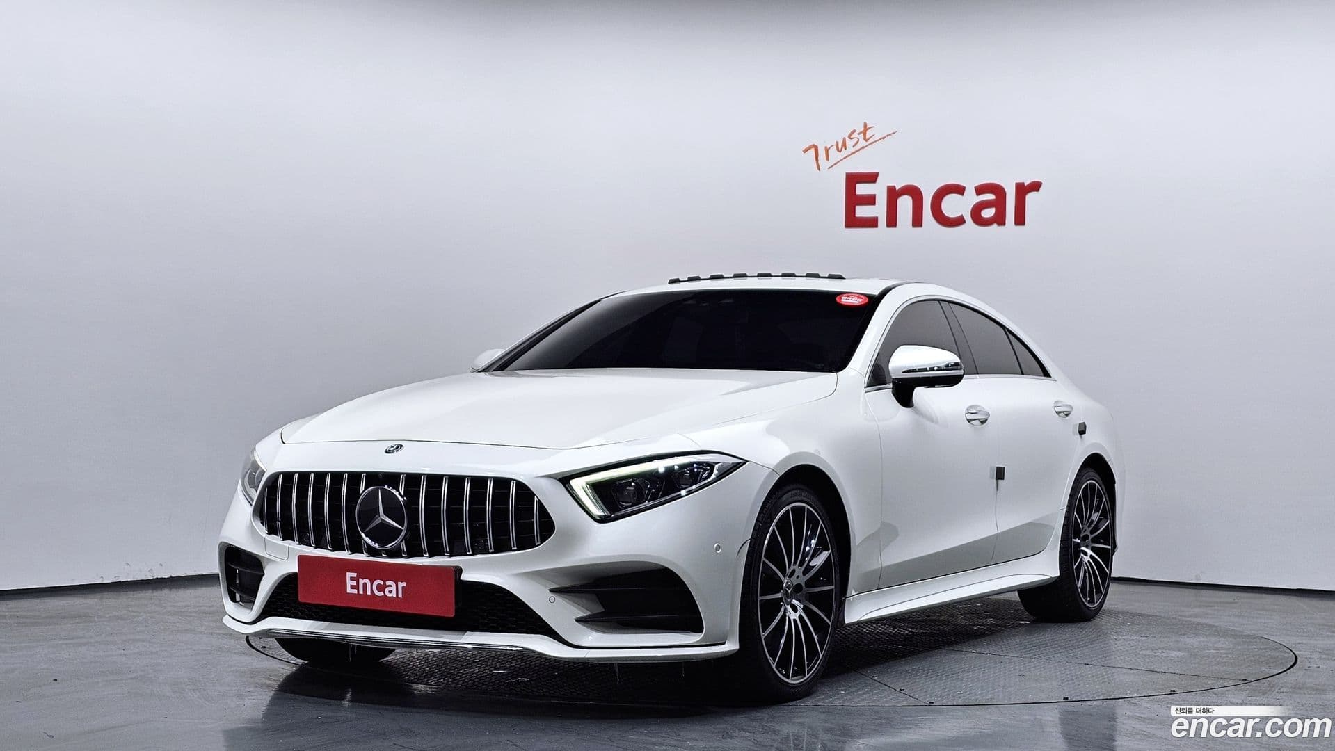 Main__Slider__Photo:CLS-Class Mercedes-Benz 2018.10-0