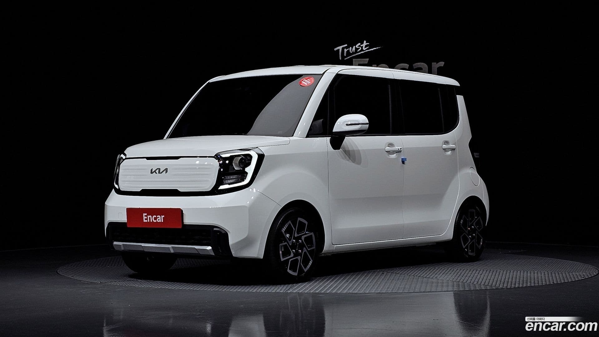 Main__Slider__Photo:RAY Kia 2025.10-0