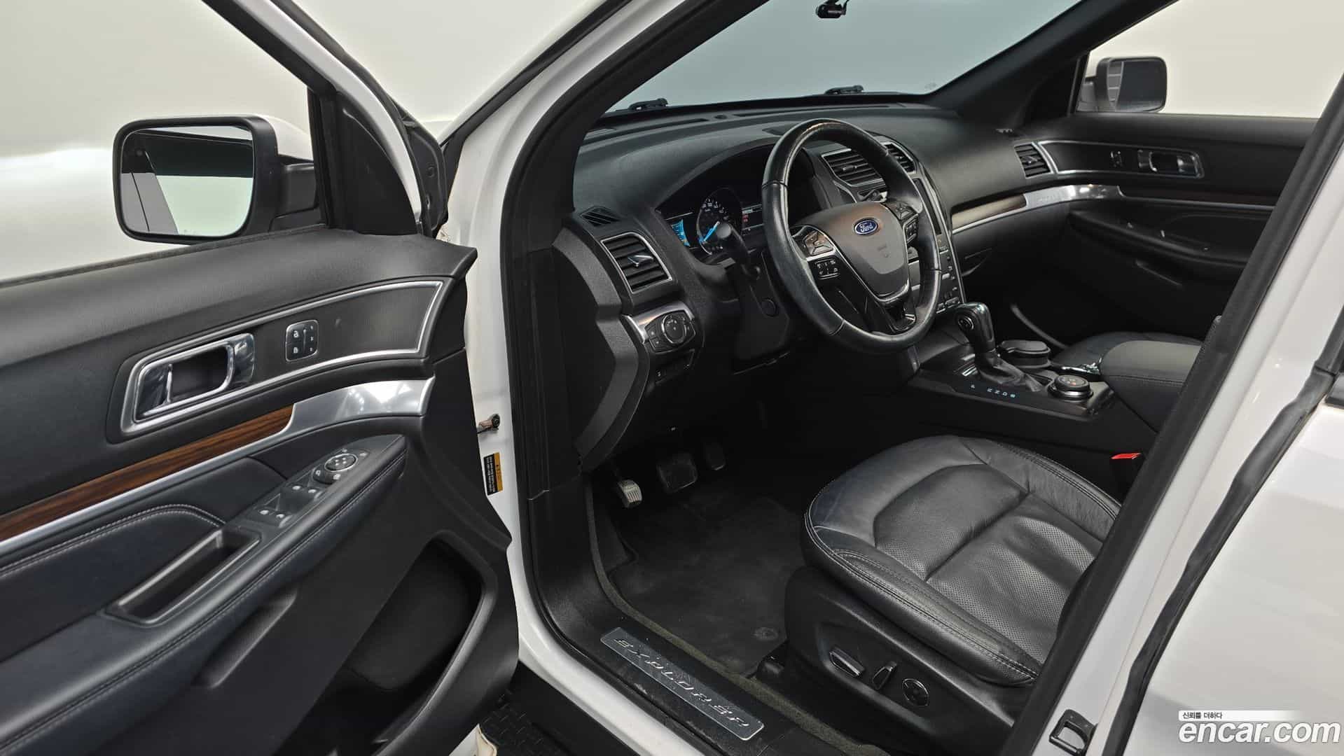 Explorer Ford 2018.1-OPTION-015